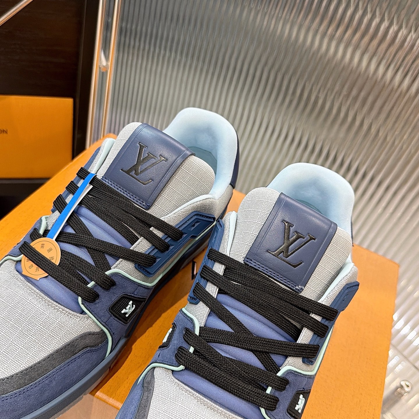 Louis Vuitton Sneakers