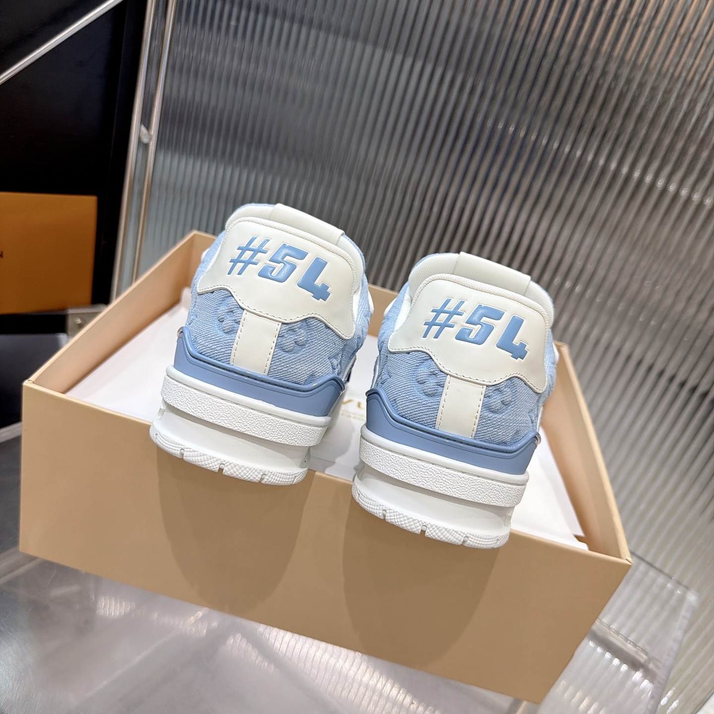 Louis Vuitton Sneakers