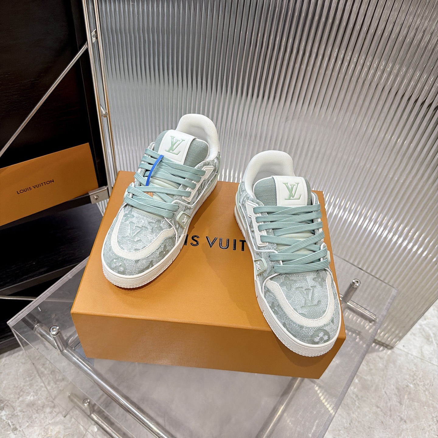 Louis Vuitton Sneakers