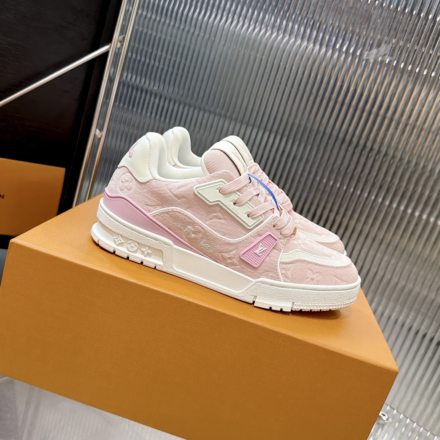 Louis Vuitton Sneakers