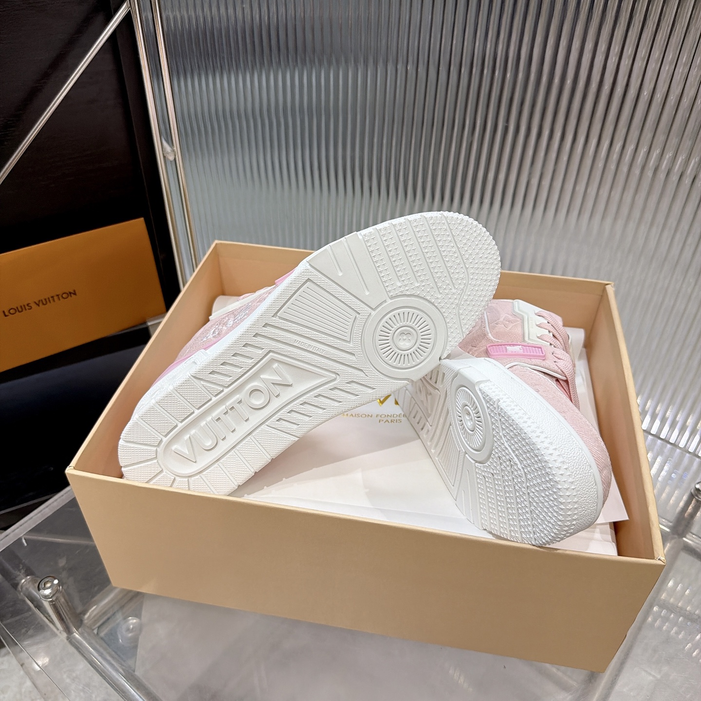 Louis Vuitton Sneakers
