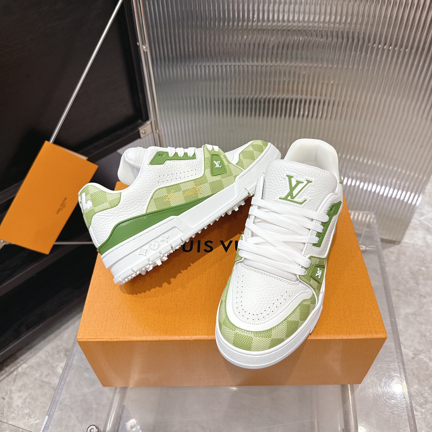 Louis Vuitton Sneakers