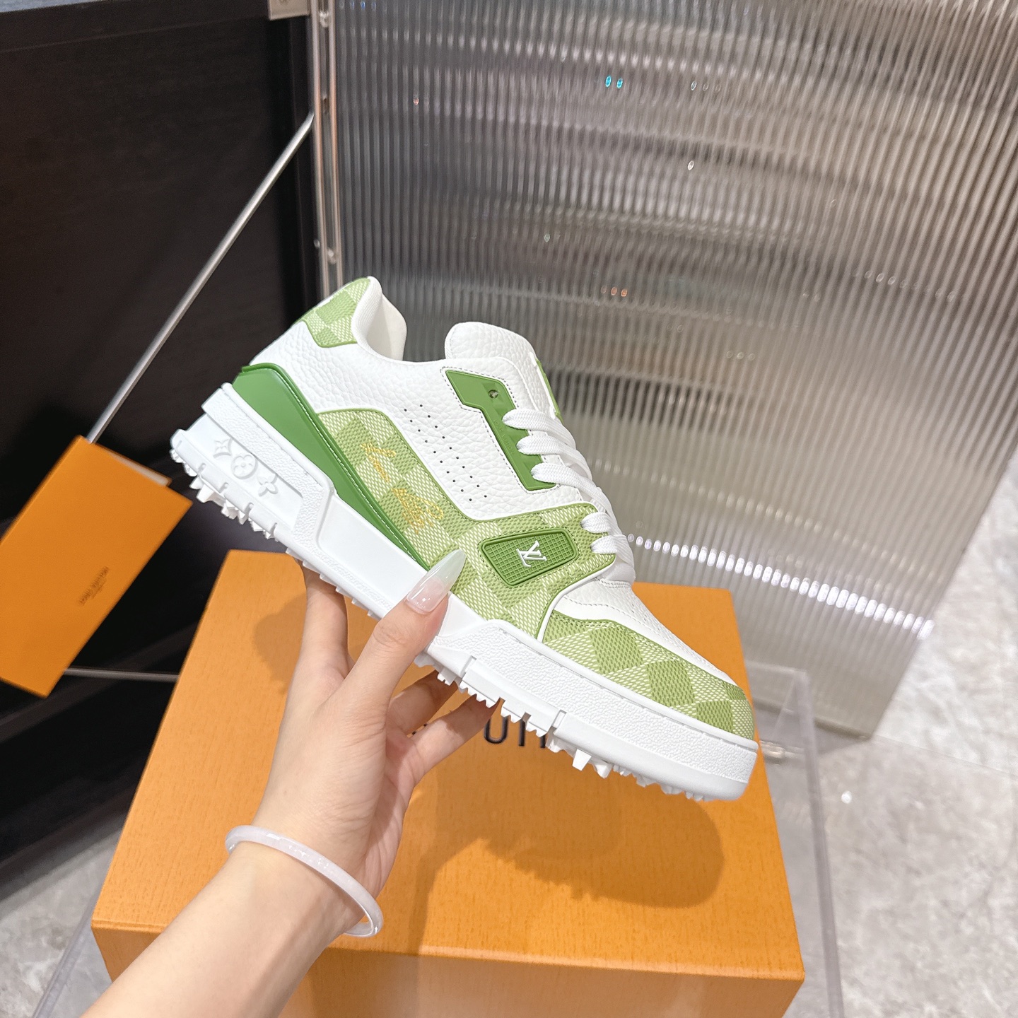 Louis Vuitton Sneakers