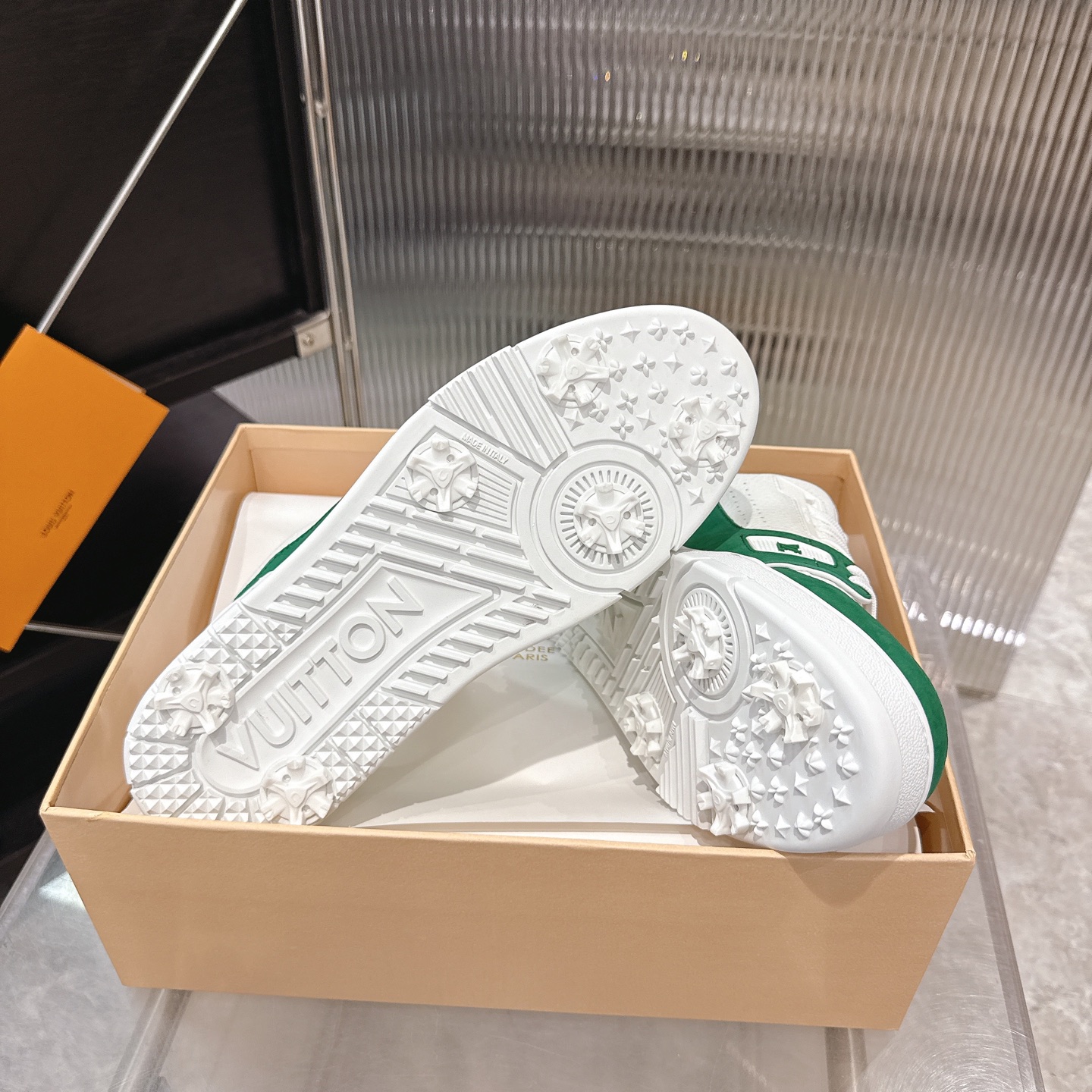 Louis Vuitton Sneakers