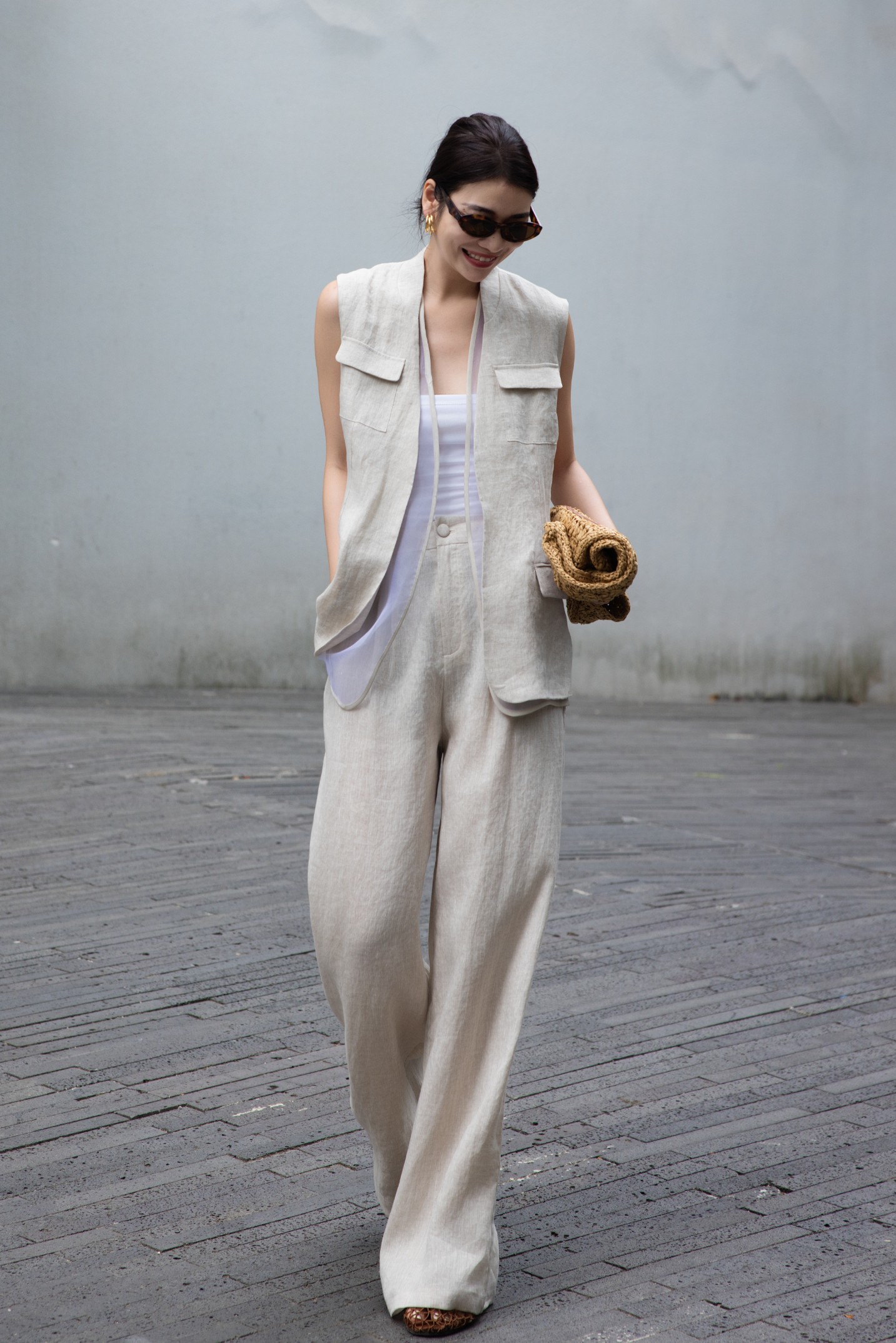High-End Women’s Suit: Packaged, BC-Explosive, Very Cheap, Three-Packed Sets with Vests and Pants - 图片 1