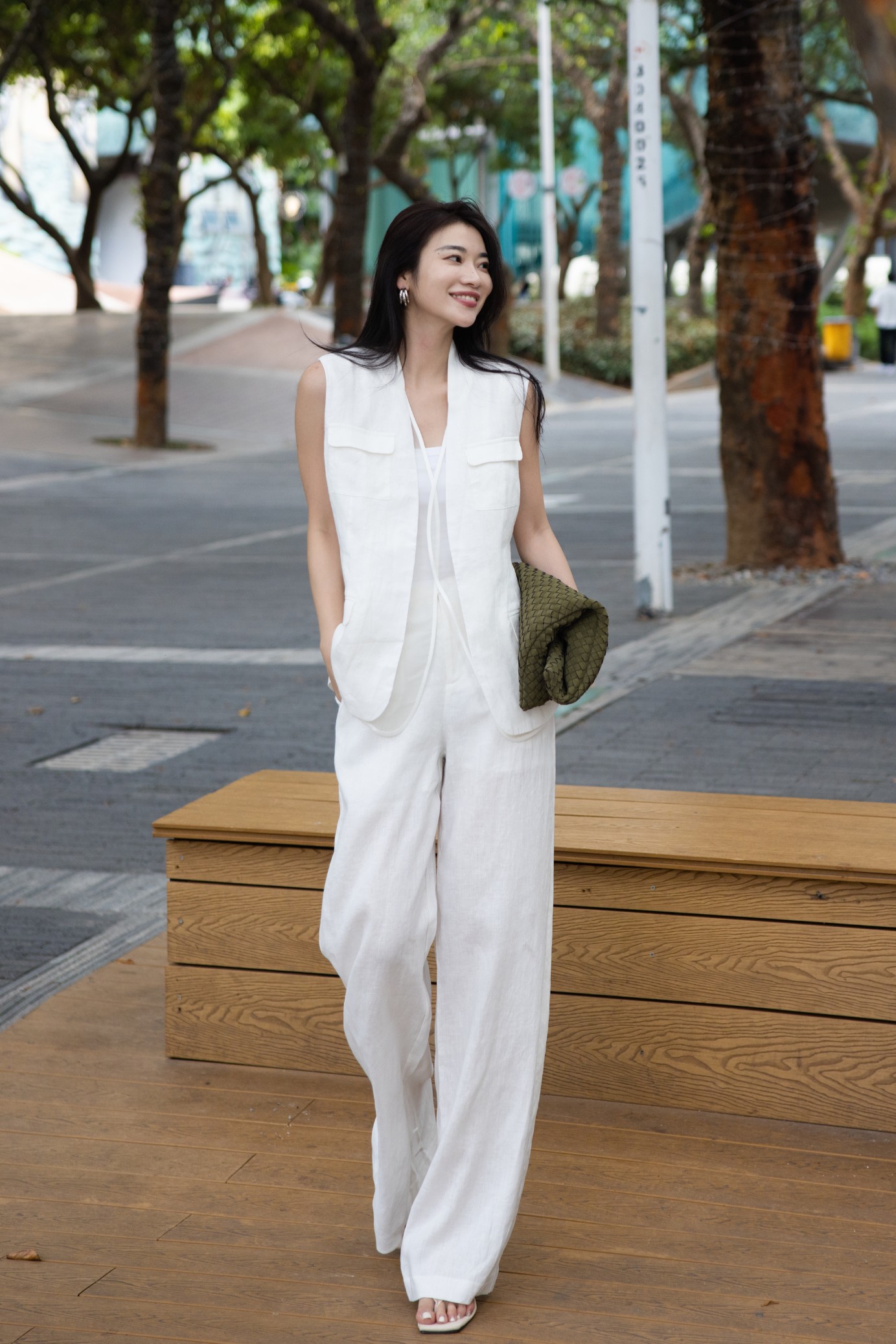 High-End Women’s Suit: Packaged, BC-Explosive, Very Cheap, Three-Packed Sets with Vests and Pants - 图片 1