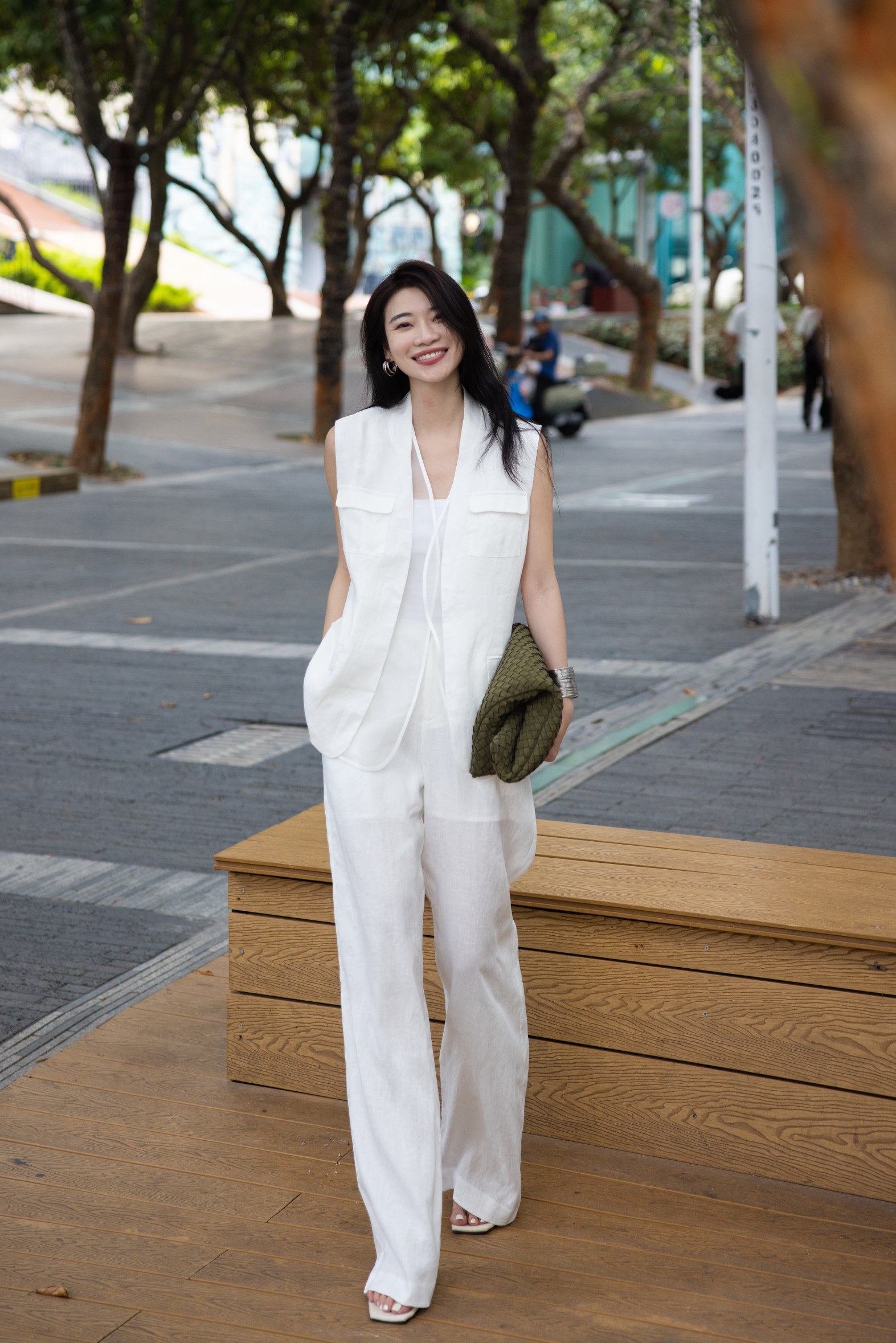 High-End Women’s Suit: Packaged, BC-Explosive, Very Cheap, Three-Packed Sets with Vests and Pants - 图片 2