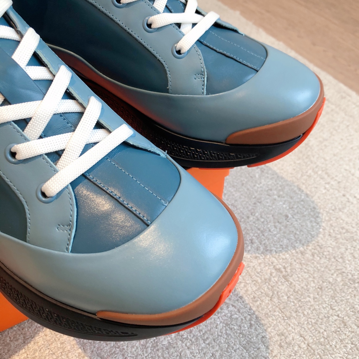 hermes23运动鞋新品H家2023giga运动鞋新品增高5cm妥妥神器一枚原版开模大底完美鞋楦很有型