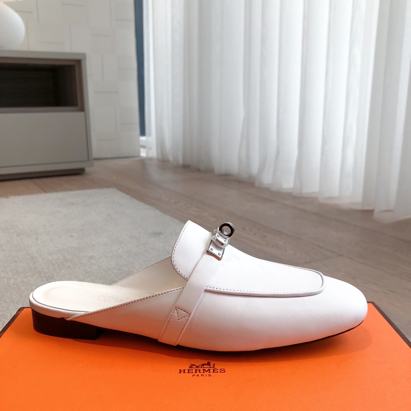 Hermès Eclair 2025 Women's Leather Mules - Stylish, Comfortable, and Breathable 8 i1741942572191 226 0 6