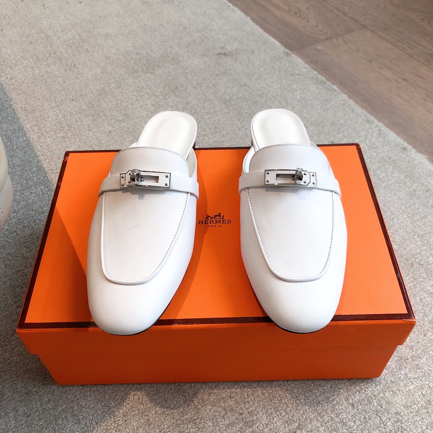 Hermès Eclair 2025 Women's Leather Mules - Stylish, Comfortable, and Breathable 3 i1741942574303 6195 0 1