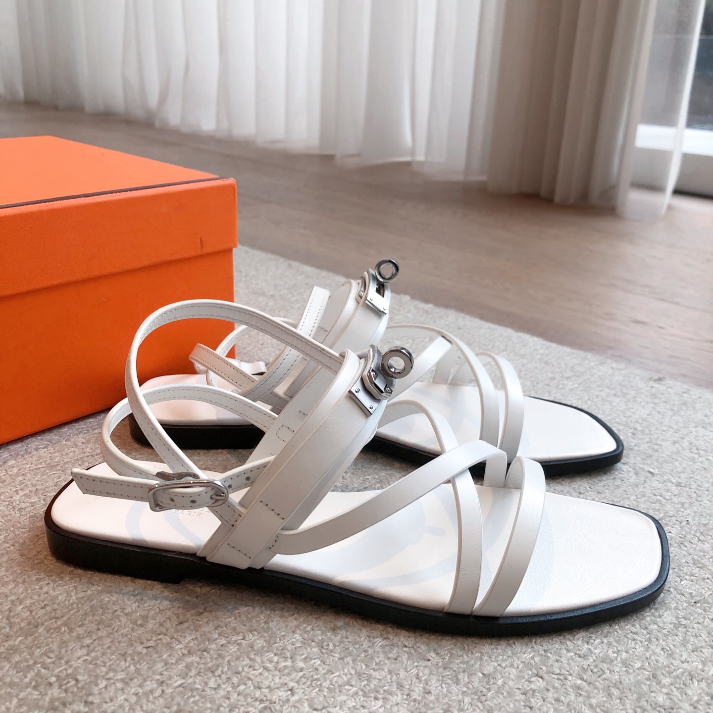 Hermes Eclair Sandals 2025 New Color, Stylish, Comfortable, and Breathable 4 i1741943328121 8229 0 2