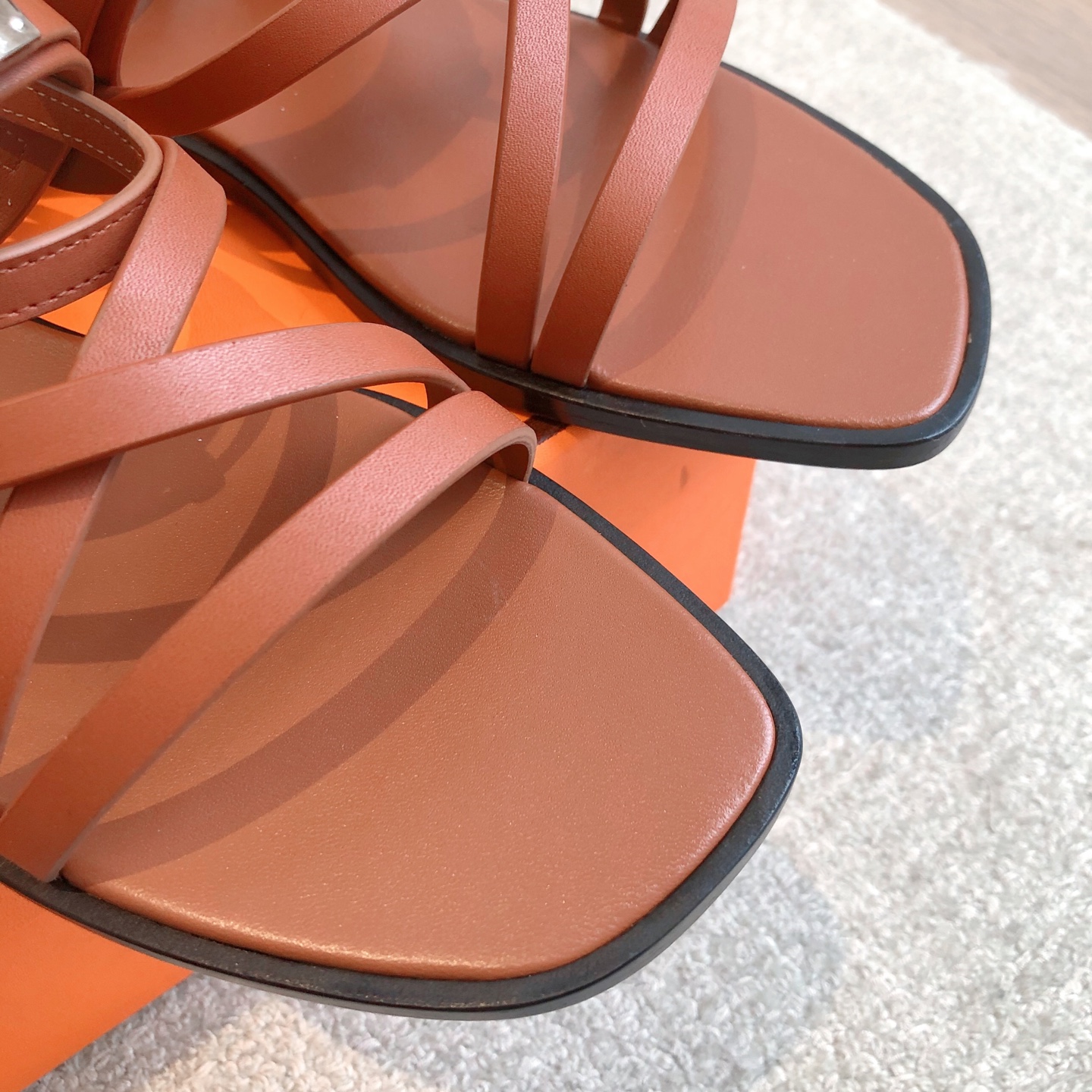 Hermès Eclair 2025 Sandals - Premium Leather, Comfortable, and Stylish 4 i1741943355990 1066 0 3