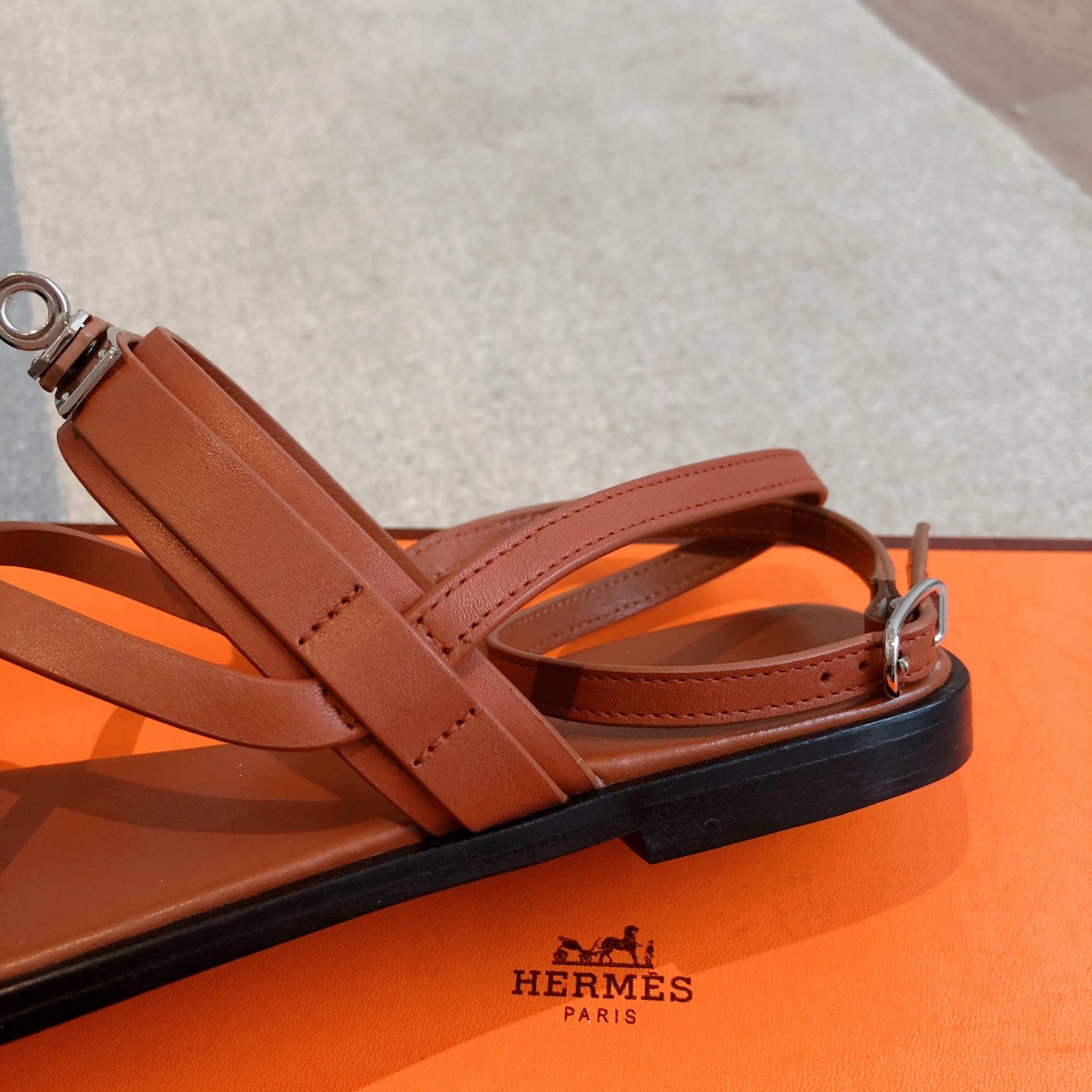 Hermès Eclair 2025 Sandals - Premium Leather, Comfortable, and Stylish 5 i1741943356012 1676 0 4