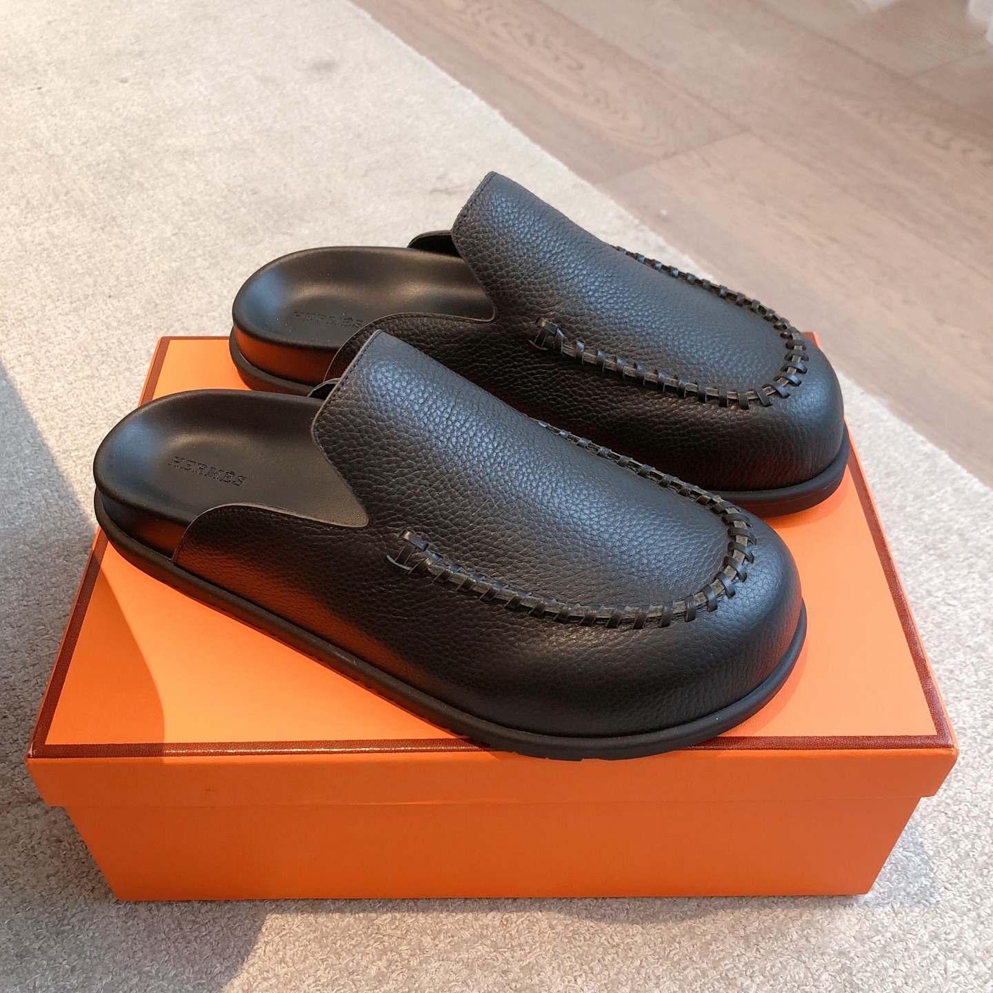 NO:227699,herme…s 25 Birken Slippers H home 2025 is popular on the entire network. Height is 3cm, a magical artifact. Original open molded sole, perfect shoe last, very stylish, very lightweight, full-size size35-46 Men's size, semi-drag, hermes, slippers19860909herme…s 25勃肯拖鞋 H家2025火爆全网 增高3cm ,妥妥神器一枚 原版开模大底,完美鞋楦,很有型 很轻便,脚感满分 size35-46 男码,半拖,hermes,slippers,Women's Shoes