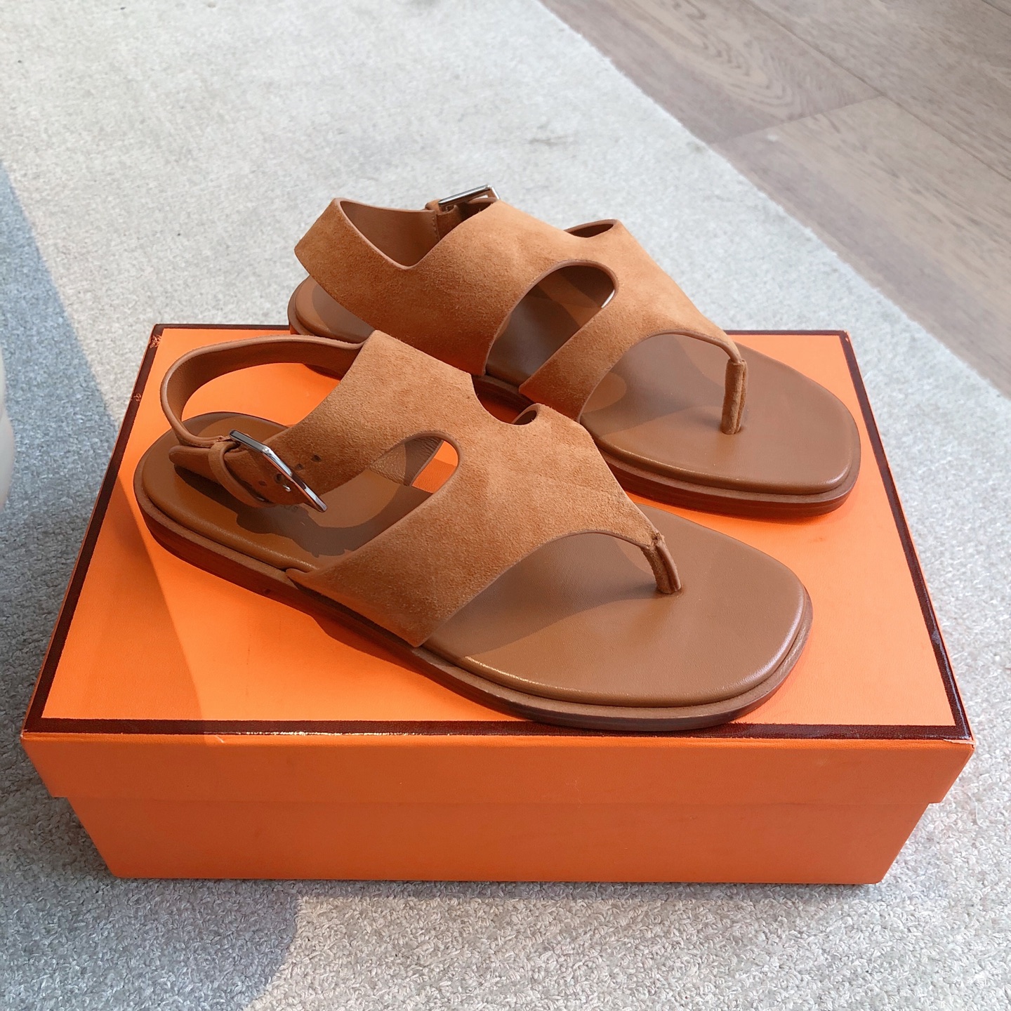 Hermes 2025 Eclair Sandals: Stylish, Comfortable, and Height Enhancing 1 Hermes 2025 Eclair Sandals: Stylish, Comfortable, and Height Enhancing