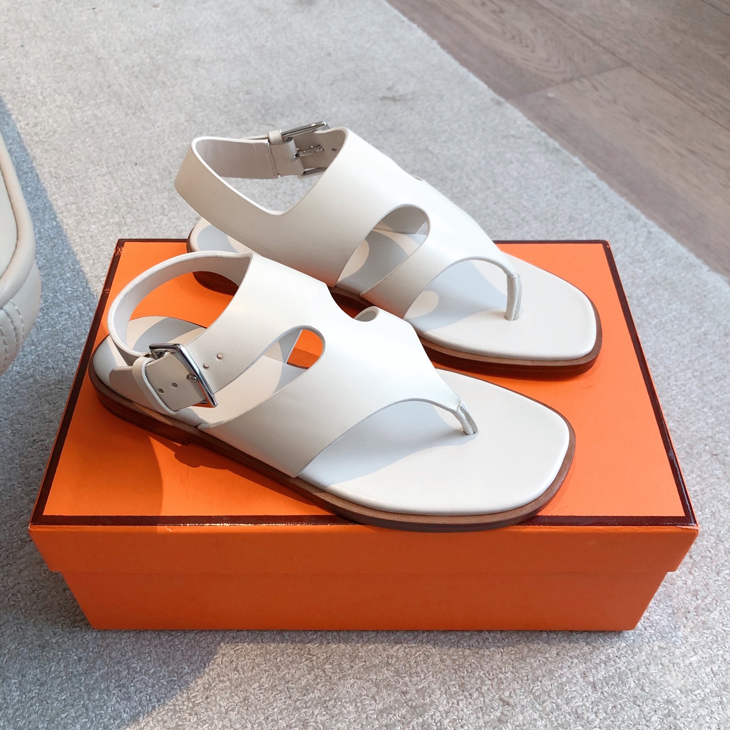 Hermes Eclair White Leather Slingback Sandals - Stylish & Comfortable 2 i1743323087616 5363 0 0