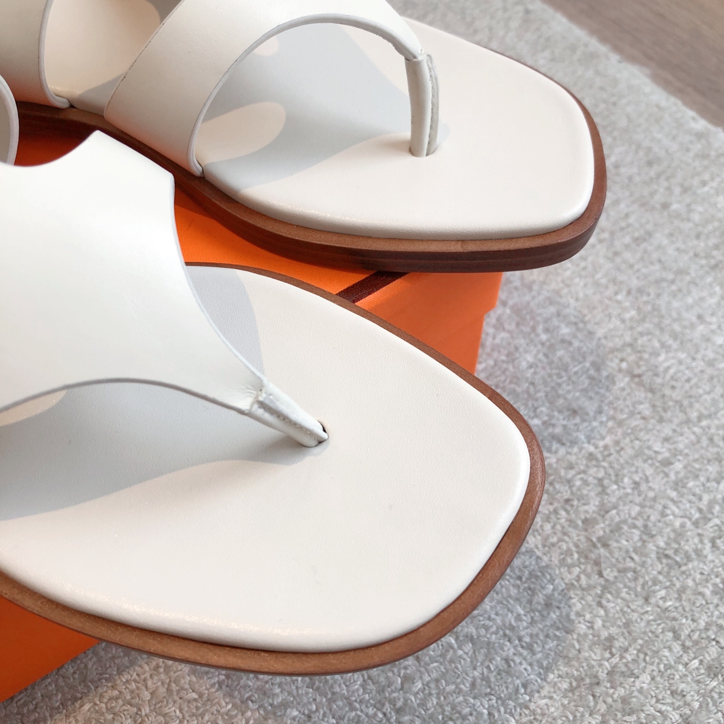 Hermes Eclair White Leather Slingback Sandals - Stylish & Comfortable 5 i1743323087724 1837 0 3