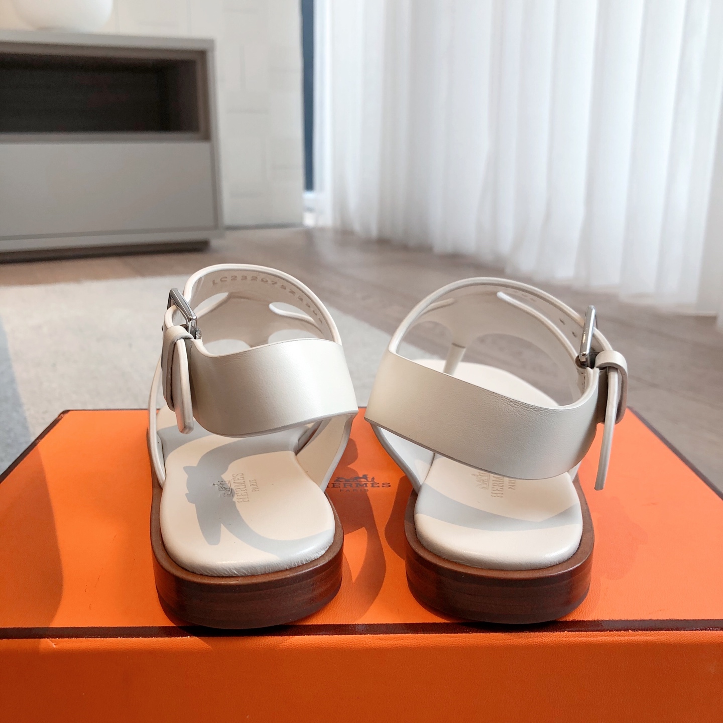 Hermes Eclair White Leather Slingback Sandals - Stylish & Comfortable 7 i1743323089242 6372 0 5