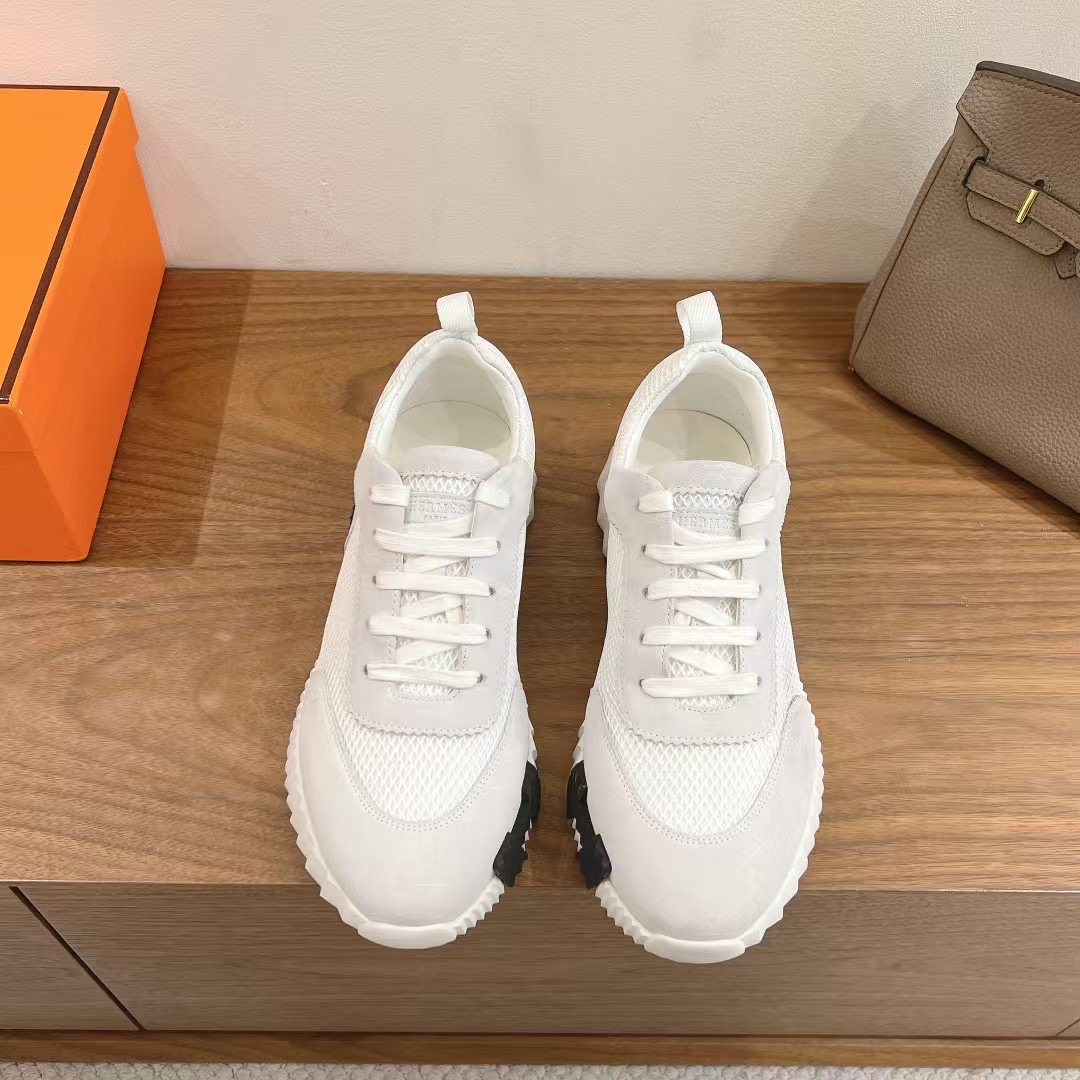 NO:258321,herme…s ss24 new arrival~ Hot couples style for counters, the first choice for H home delivery!  It is a classic Hermes model and it will be released in many colors every season. It is definitely one of the most worth buying gifts. I have met a male and female goddess! Don’t miss it!  !  He is super light and comfortable. He is not tired after walking for a long time and is not expensive. There is also a small circle for assisting shoes behind. Top quality 35-44, can be customized 45 46. Men's model 20, casual shoes/sports shoes, hermes, hermes, sneakers19860909herme…s ss24 new arrival～ 专柜大热情侣款,H家配货首选鞋履！ 是爱马仕经典款 每一季都会出很多颜色 绝对是最值得买的配货之一 有遇到的男神女神!真的不要错过！！ 他超轻、超舒适 走久不累、价格不贵 后面还有个辅助穿鞋的小圈 顶级精品 35-44,可定做45 46 男款20,休闲鞋/运动鞋,hermes,hermes,sneakers,Women's Shoes