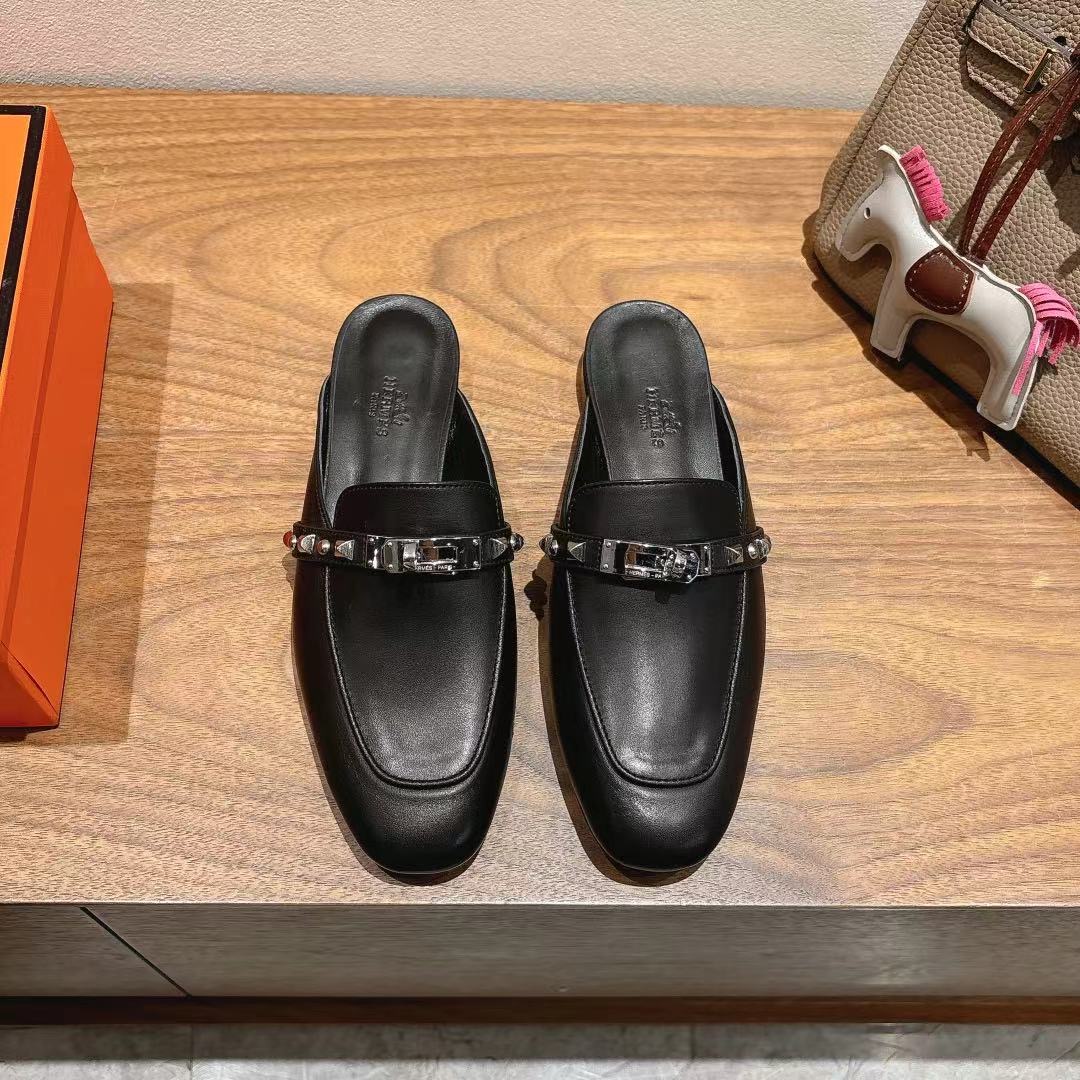 Hermes Women's Rivet Leather Flat Mules Slippers,Comfortable and Stylish 3 i1744459406500 2136 0 0