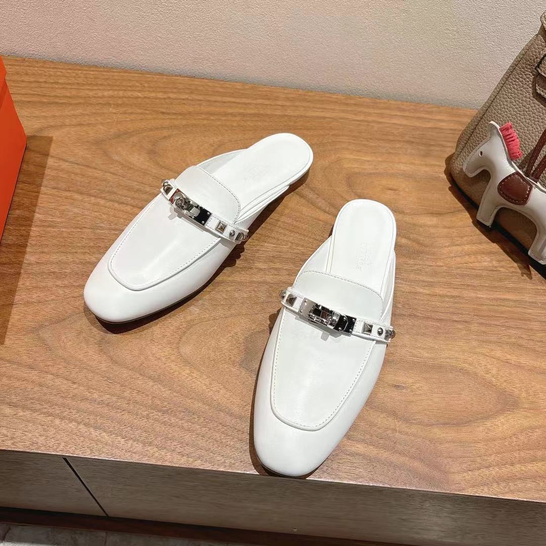 Hermes Women's White Leather Riveted Mule Sandals, Size 35-39 4 i1744459421274 9390 0 1