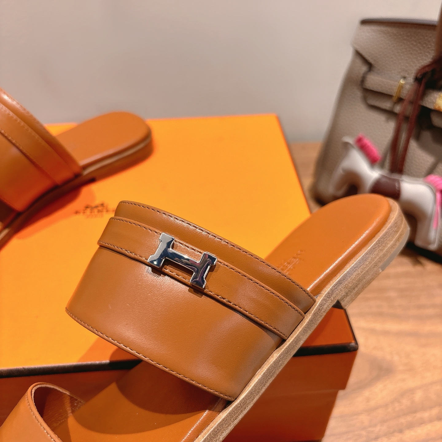 Hermes Oran Sandal: Leather Flat Slides with Signature H Cutout, Comfortable & Stylish 8 i1744461017474 2526 0 6