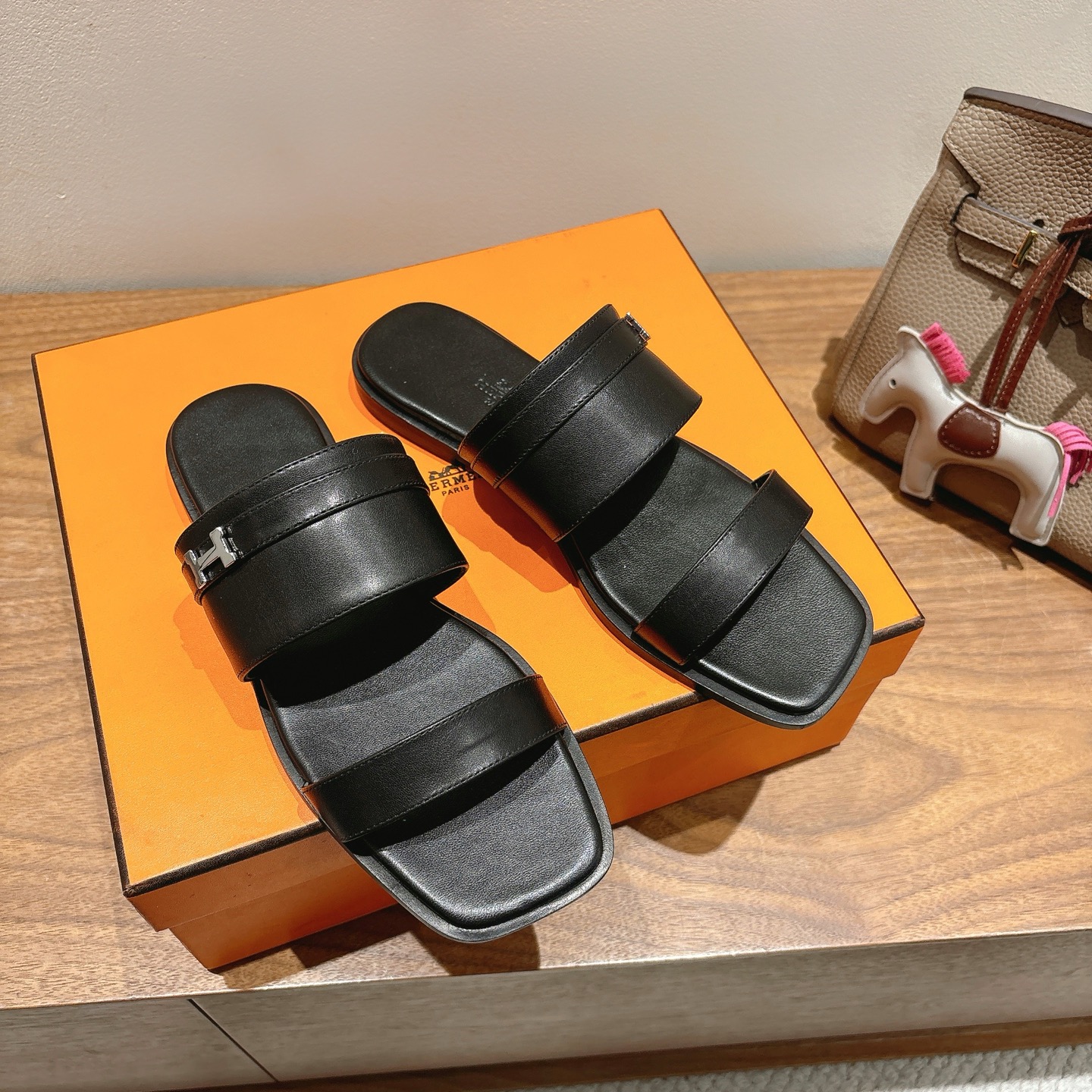 Hermes Flat Sandals 2025 New Arrivals - Genuine Leather Summer Slides 6 i1744461032050 9056 0 3