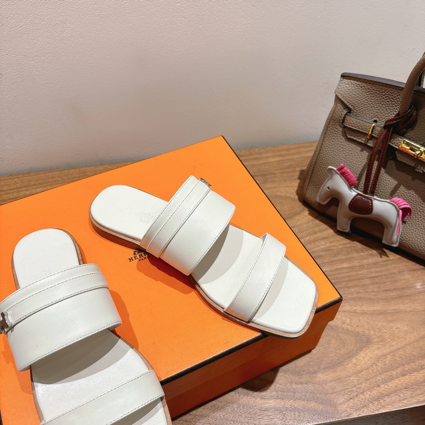 Hermes Oran Sandal: Flat Leather Slides with Iconic 'H' Cutout Design 7 i1744461045640 551 0 4