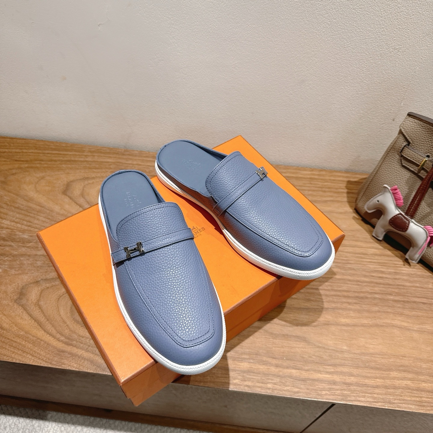 Hermès Men's Blue Leather Mules, Comfortable & Lightweight Shoes 6 i1749771398688 256 0 4