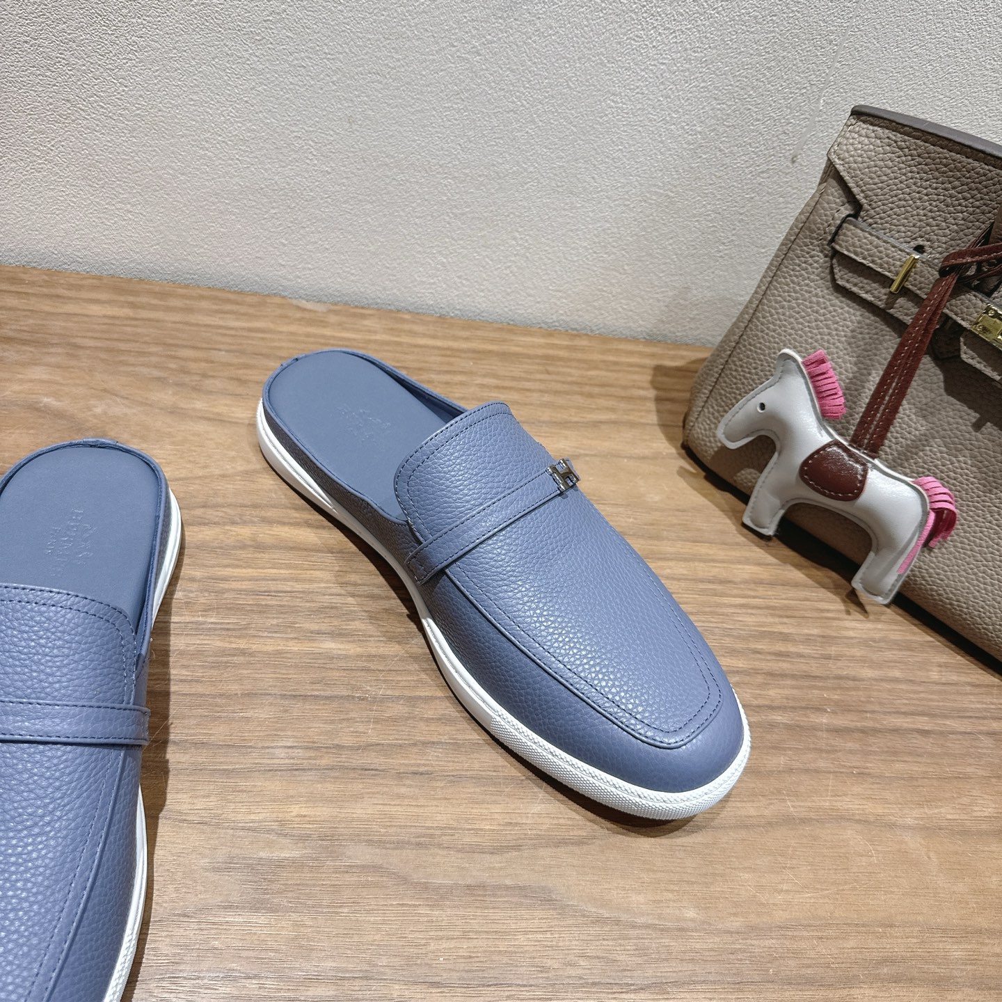 Hermès Men's Blue Leather Mules, Comfortable & Lightweight Shoes 5 i1749771399709 1127 0 3