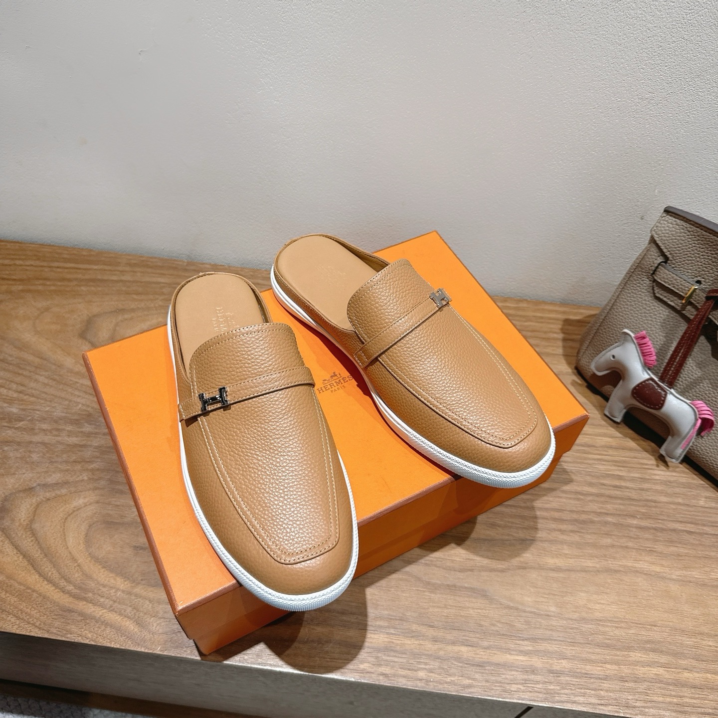 Hermes Leather Mules For Men And Women,New Arrival Fashionable Shoes 6 i1749771432630 8932 0 4