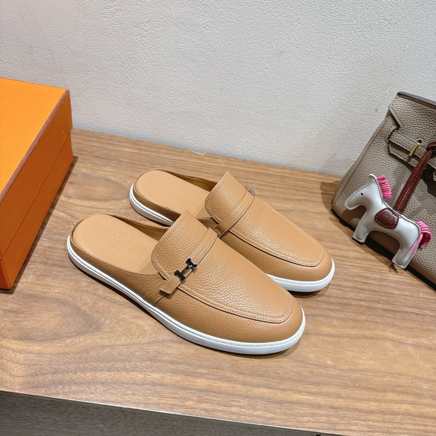 Hermes Leather Mules For Men And Women,New Arrival Fashionable Shoes 4 i1749771432634 3766 0 2