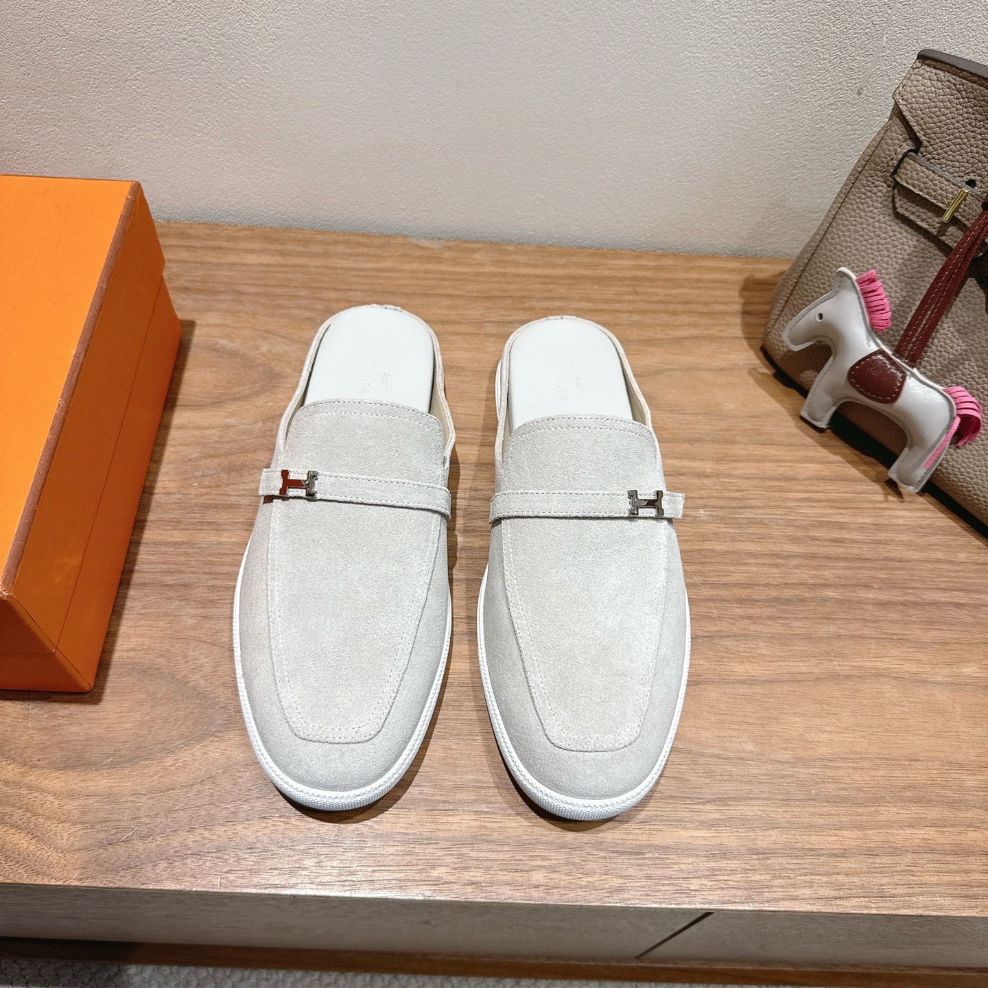 Elegantes Mocasines Hermes para Hombre y Mujer - Comodidad y Estilo