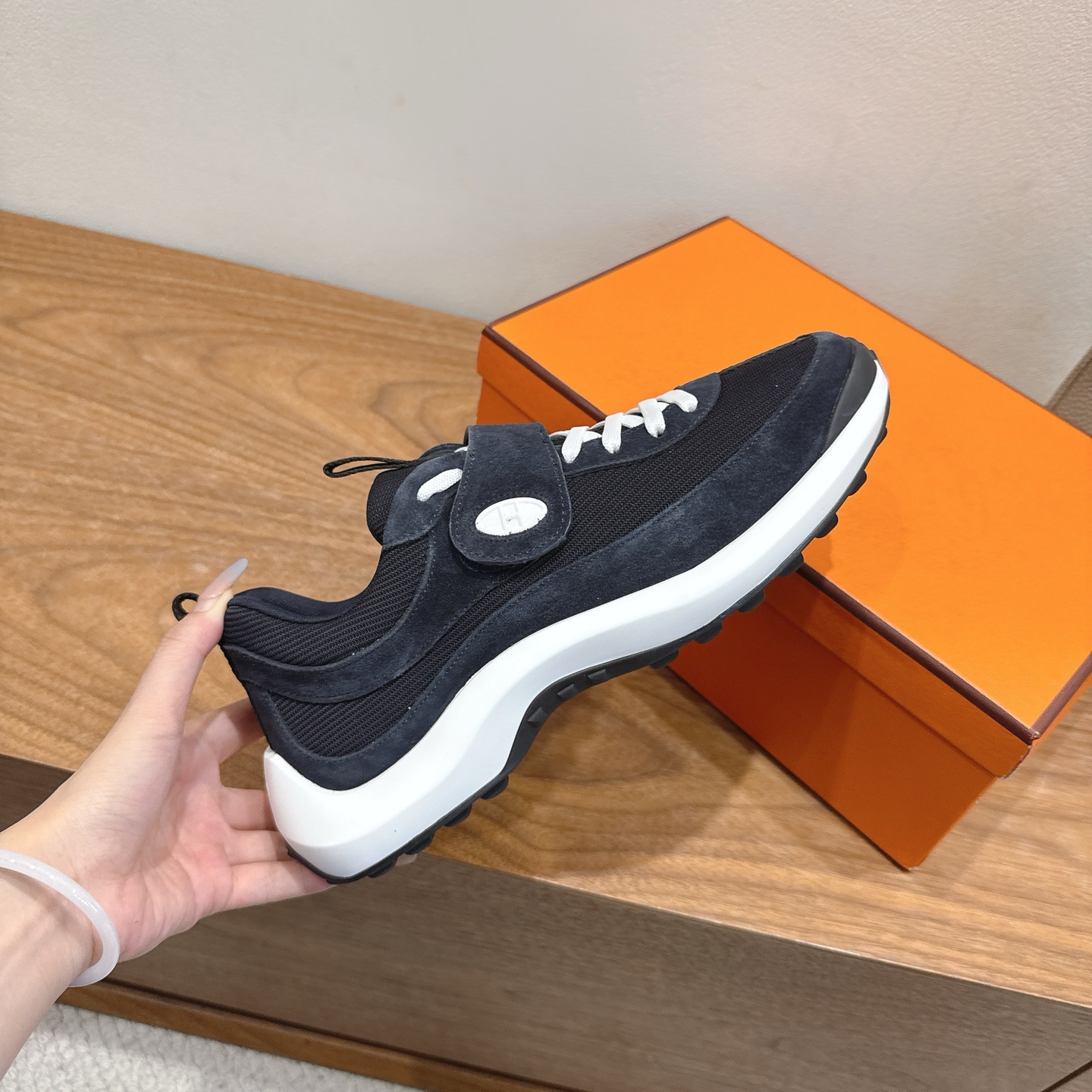 Retro Designer Sneakers for Men Women Couple Sports Shoes Walking Shoes 5 i1754237543198 1514 0 0