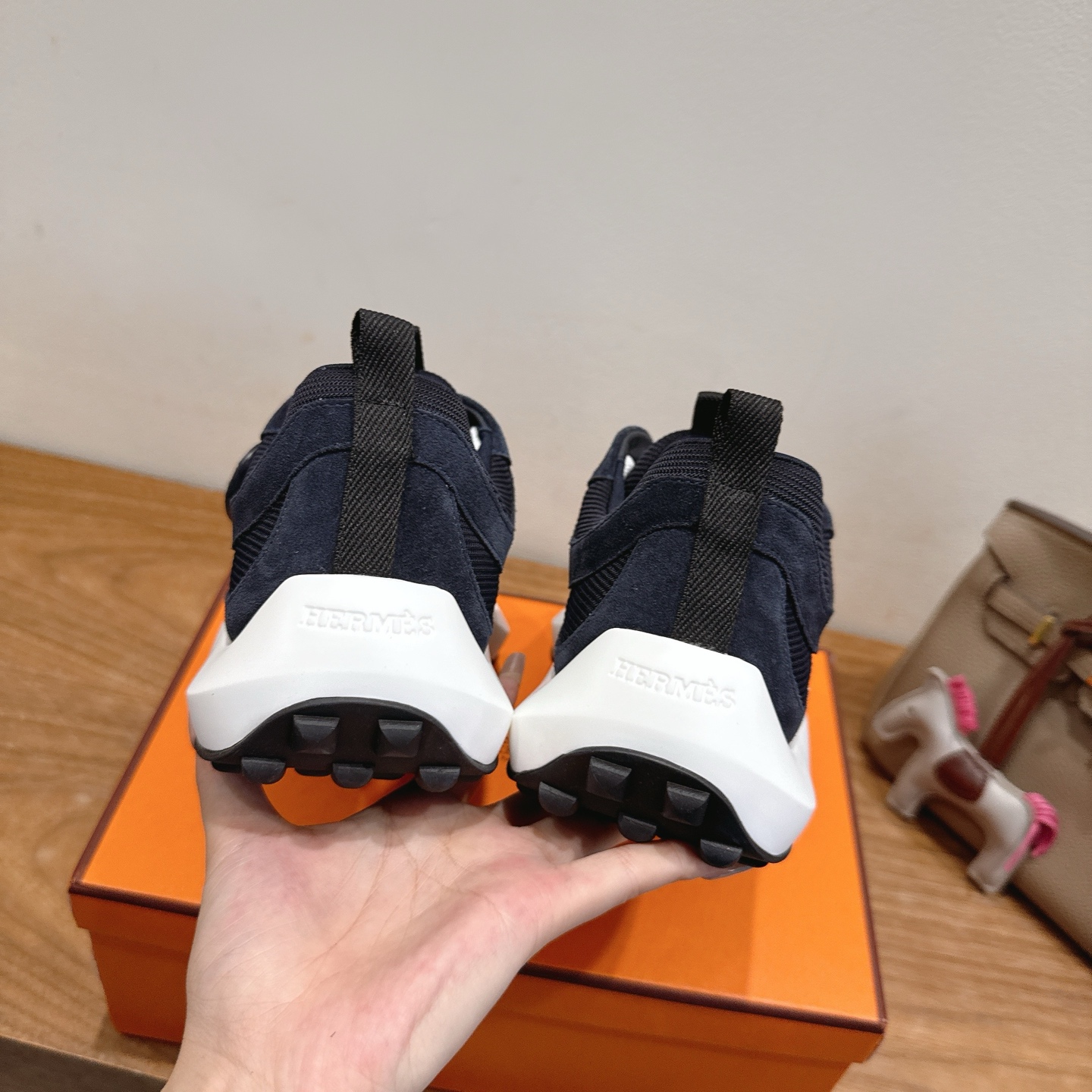 Retro Designer Sneakers for Men Women Couple Sports Shoes Walking Shoes 7 i1754237633850 1834 0 5