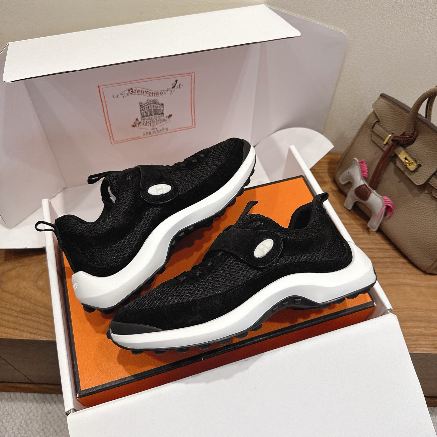 Hermès Baskets de Course Style Rétro Anglais, Semelle Épaisse