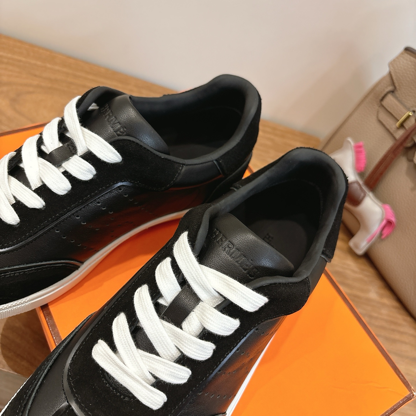 Hermes Eclair 新款爆款シリーズ - 快適な小牛皮シューズ