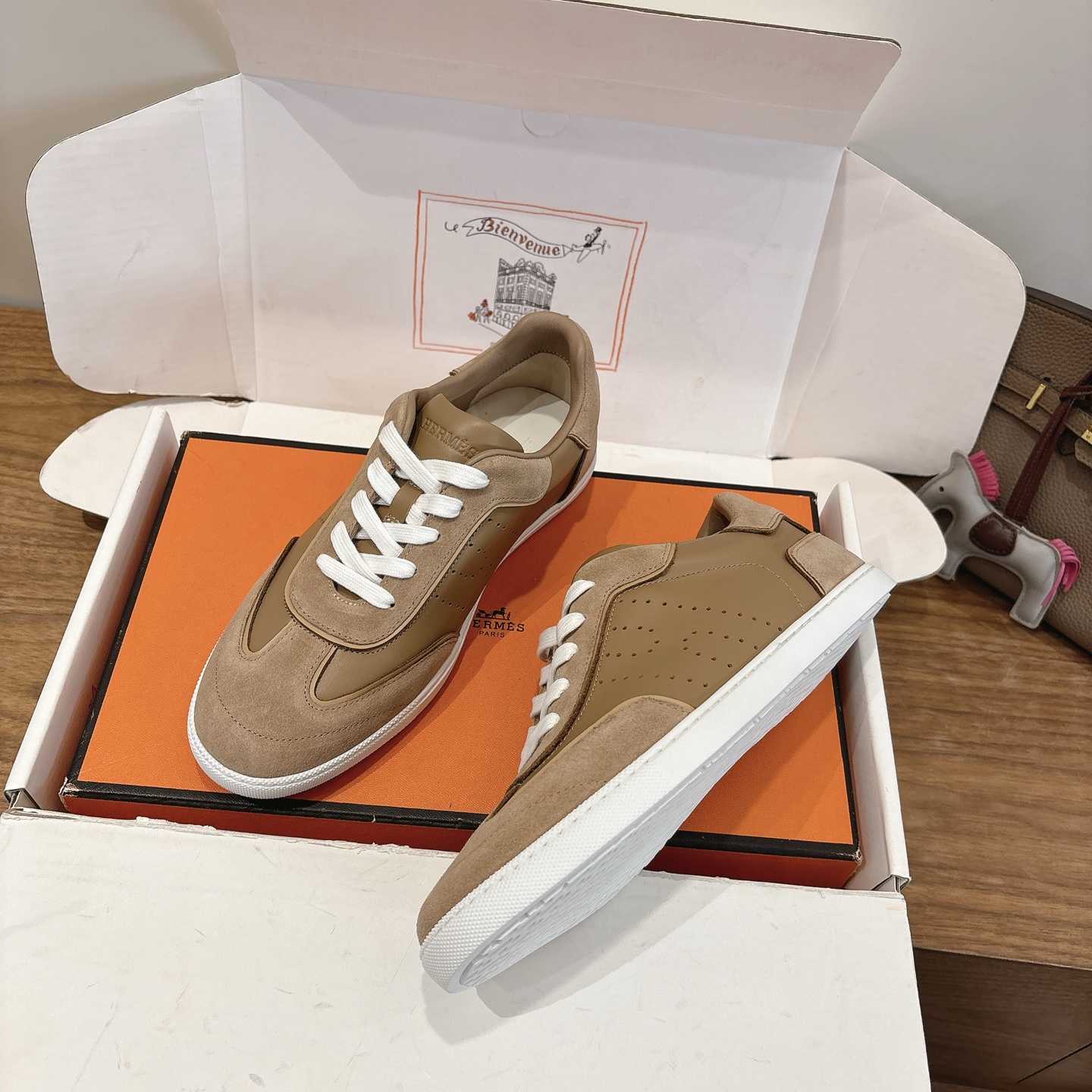 エルメス エクレア 新作スタイリッシュシューズ