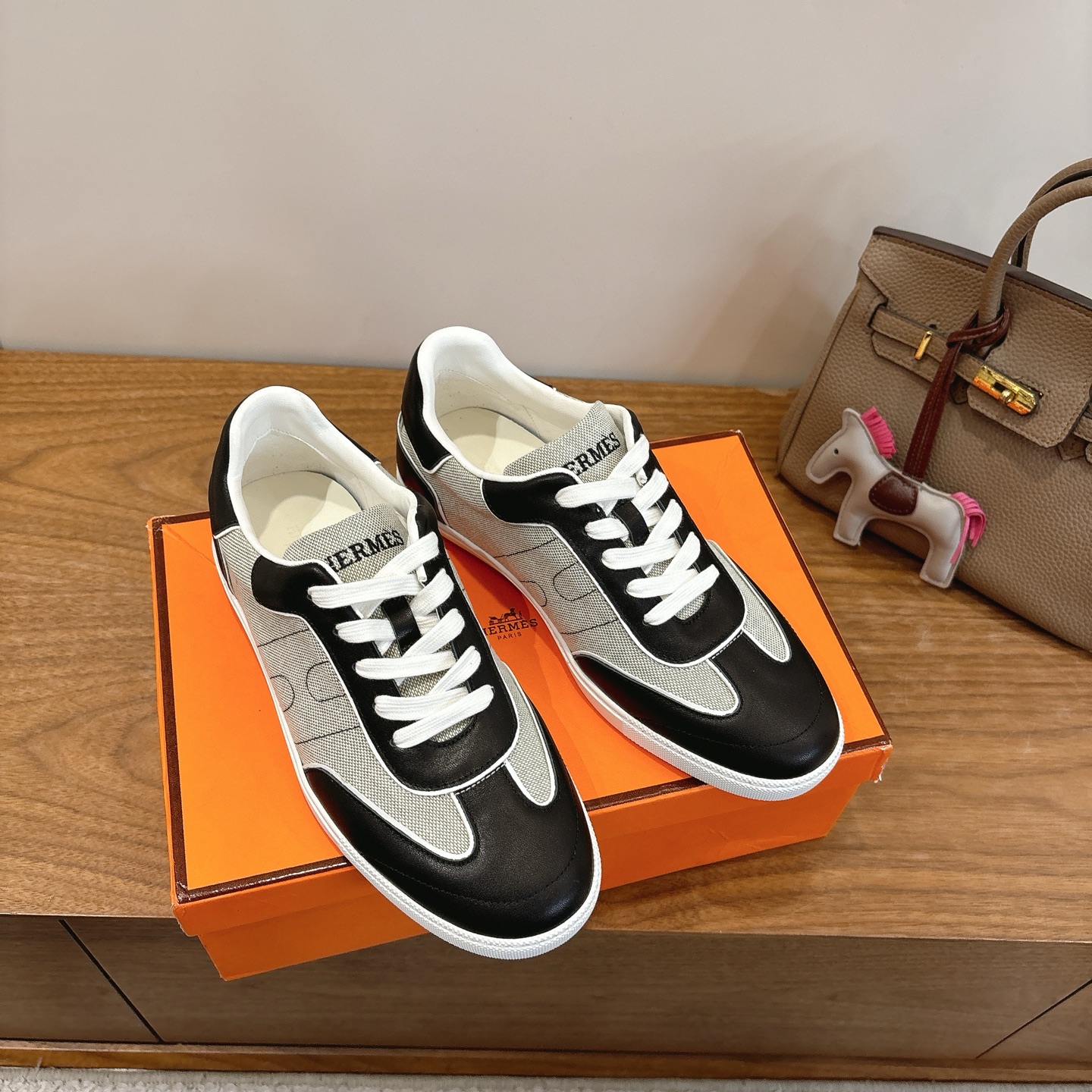 エルメス エクレア 新作爆款シューズ