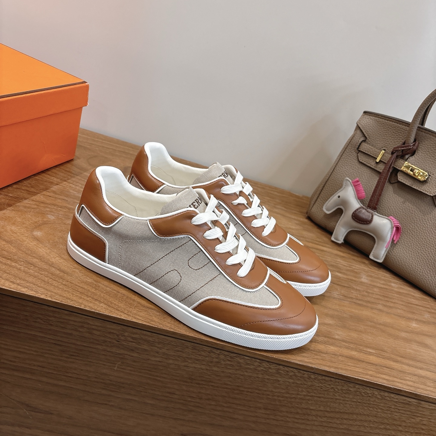 エルメス エクレア 春夏新作 爆款シューズ