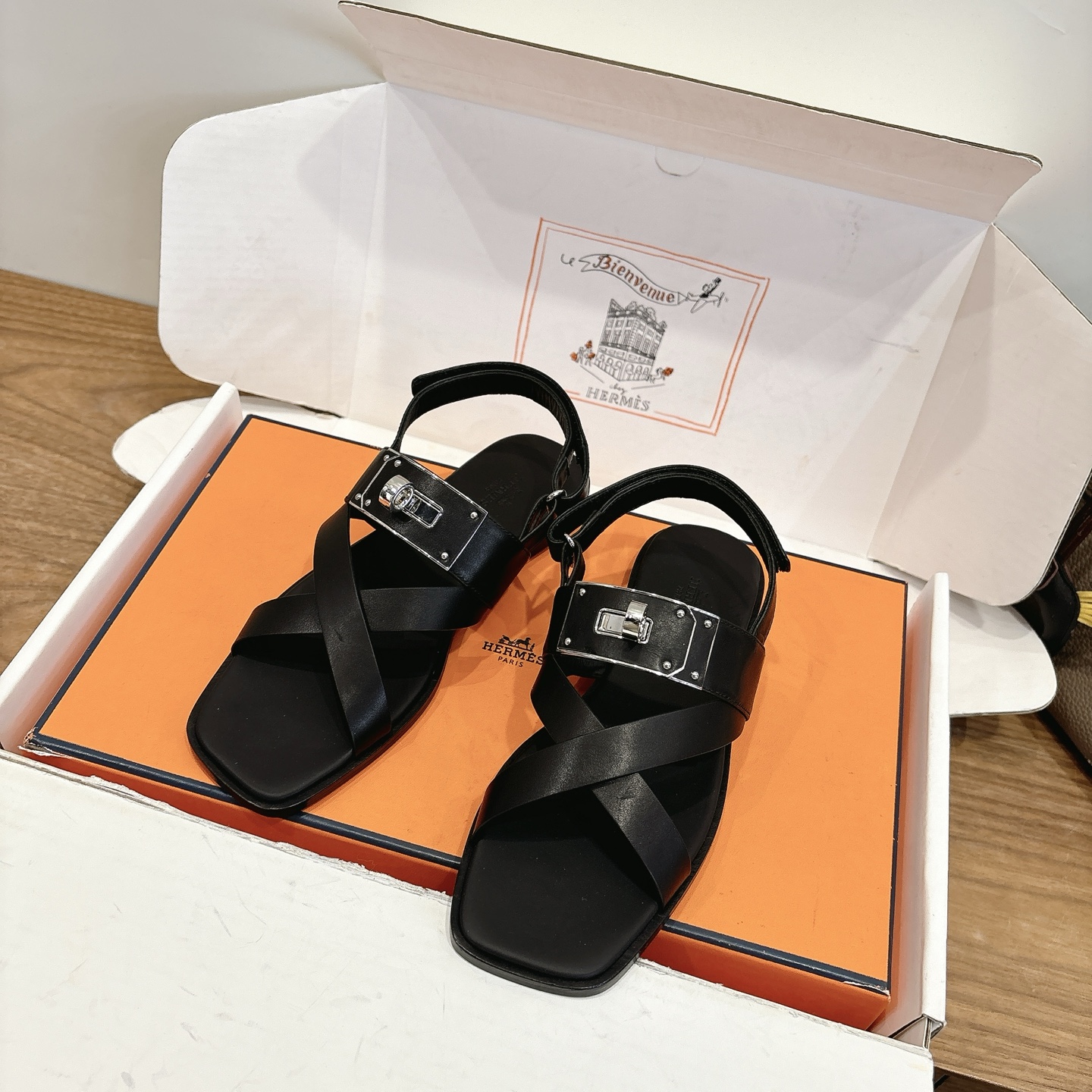 NO:710973,Hermes... high-heeled sandals 2025 new products + popular series, genuine leather outsole, exclusive molded hardware buckle, imported cowhide, color matching in spring and summer, a single product with good looks and comfort!  Channel supply: women's size 35-39, can be customized to 40 41 42, sandals, hermes, sandals, cowhide, Leather soles19860909Hermes... 高跟凉鞋 2025新品+爆款系列 真皮大底,独家开模五金扣,进口牛皮 春夏拼色兼具颜值舒适度的单品！ 渠道货源 女码35-39 可订做40 41 42,凉鞋,hermes,sandals,cowhide,Leather soles,Women's Shoes