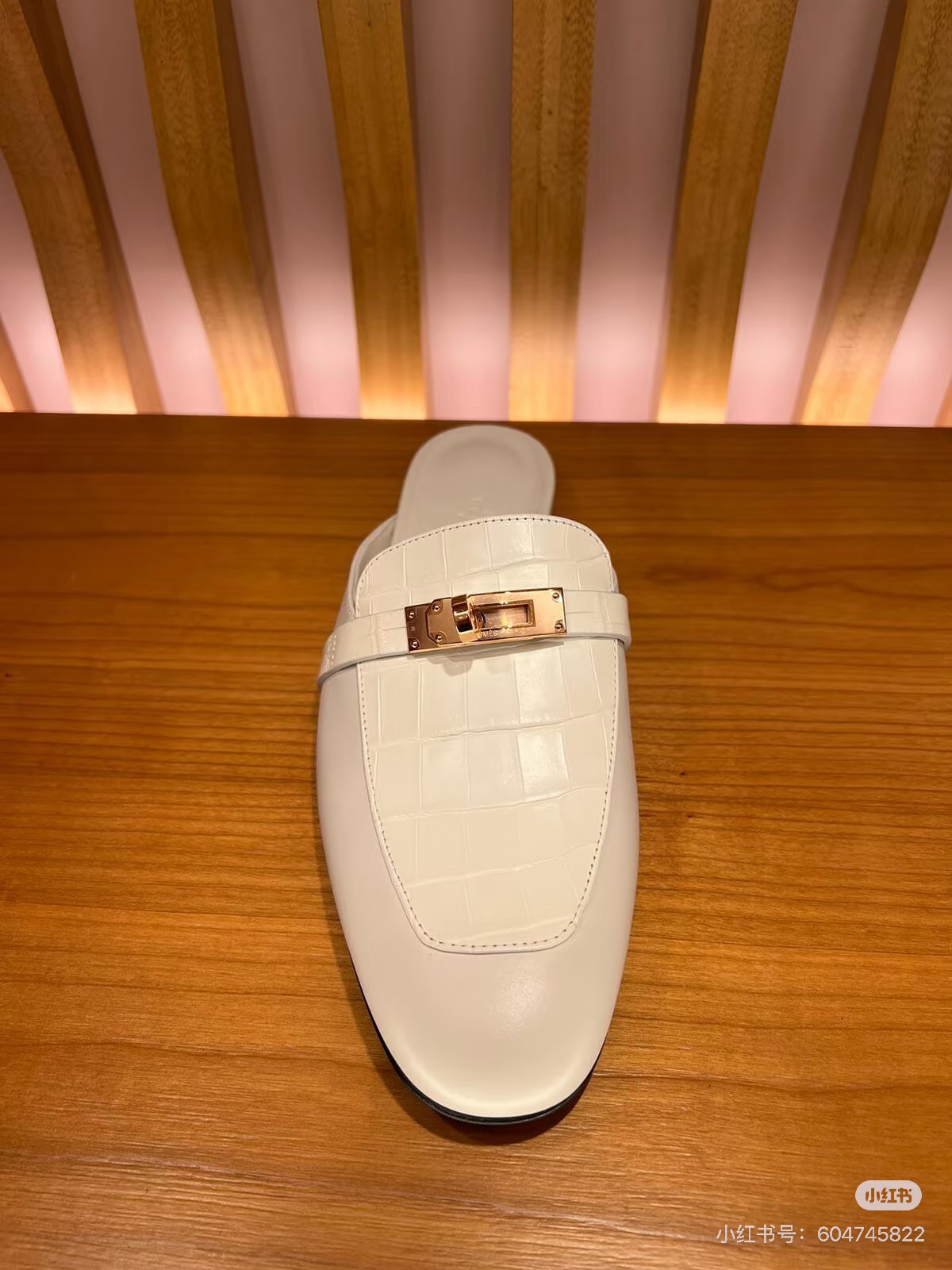 Hermes women's shoes Hermes touch — photo 8