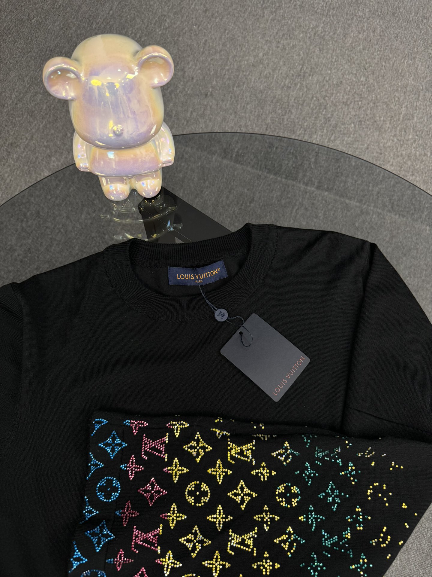 Louis Vuitton Camiseta de Manga Corta con Diamantes de Imitación 2025 6 i1745601485 8047 2