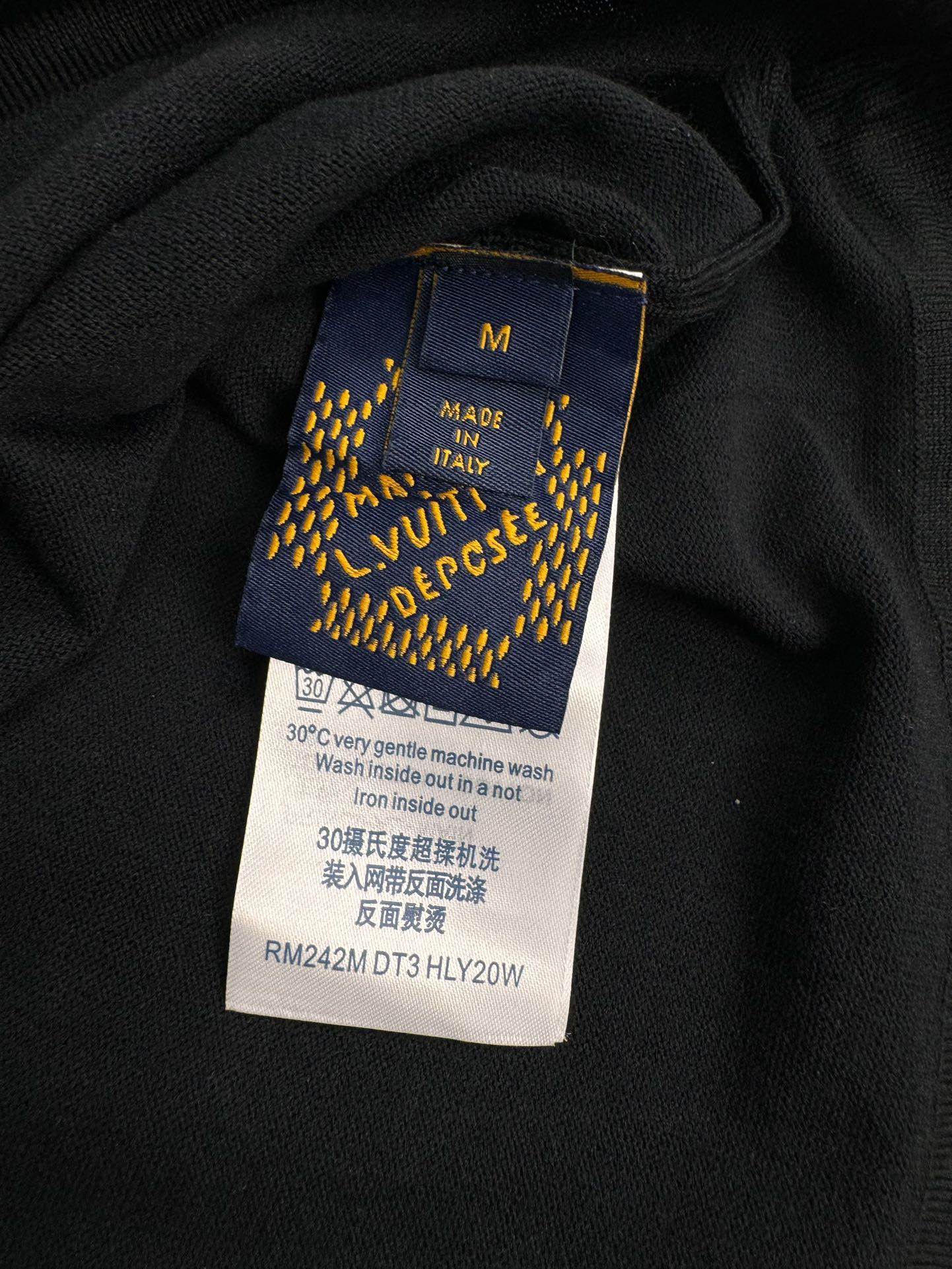 Louis Vuitton Camiseta de Manga Corta con Diamantes de Imitación 2025 10 i1745601486 9545 8