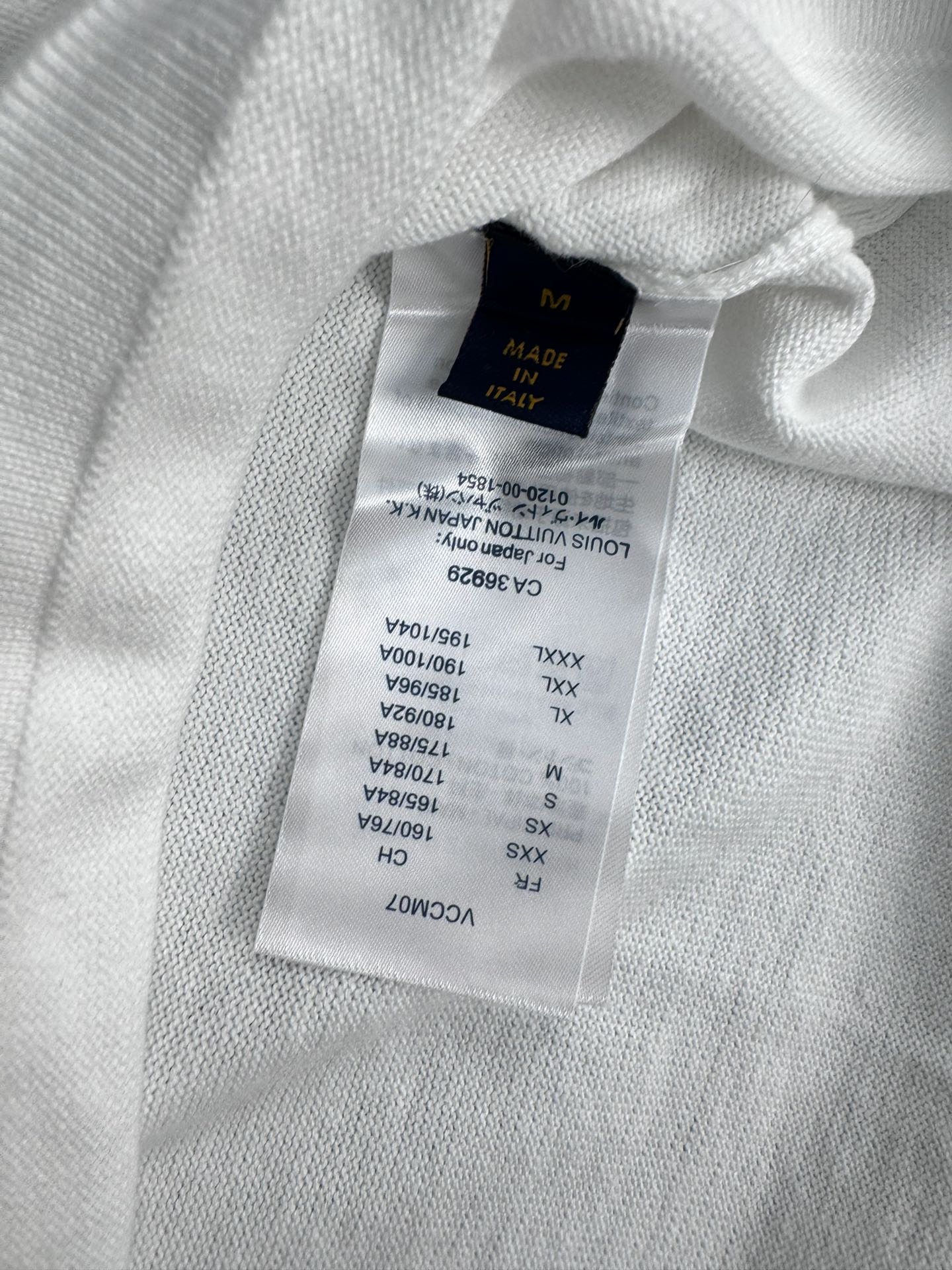 Louis Vuitton Camiseta de Algodón con Estampado de Trébol Rosado 9 i1745871829 1409 4