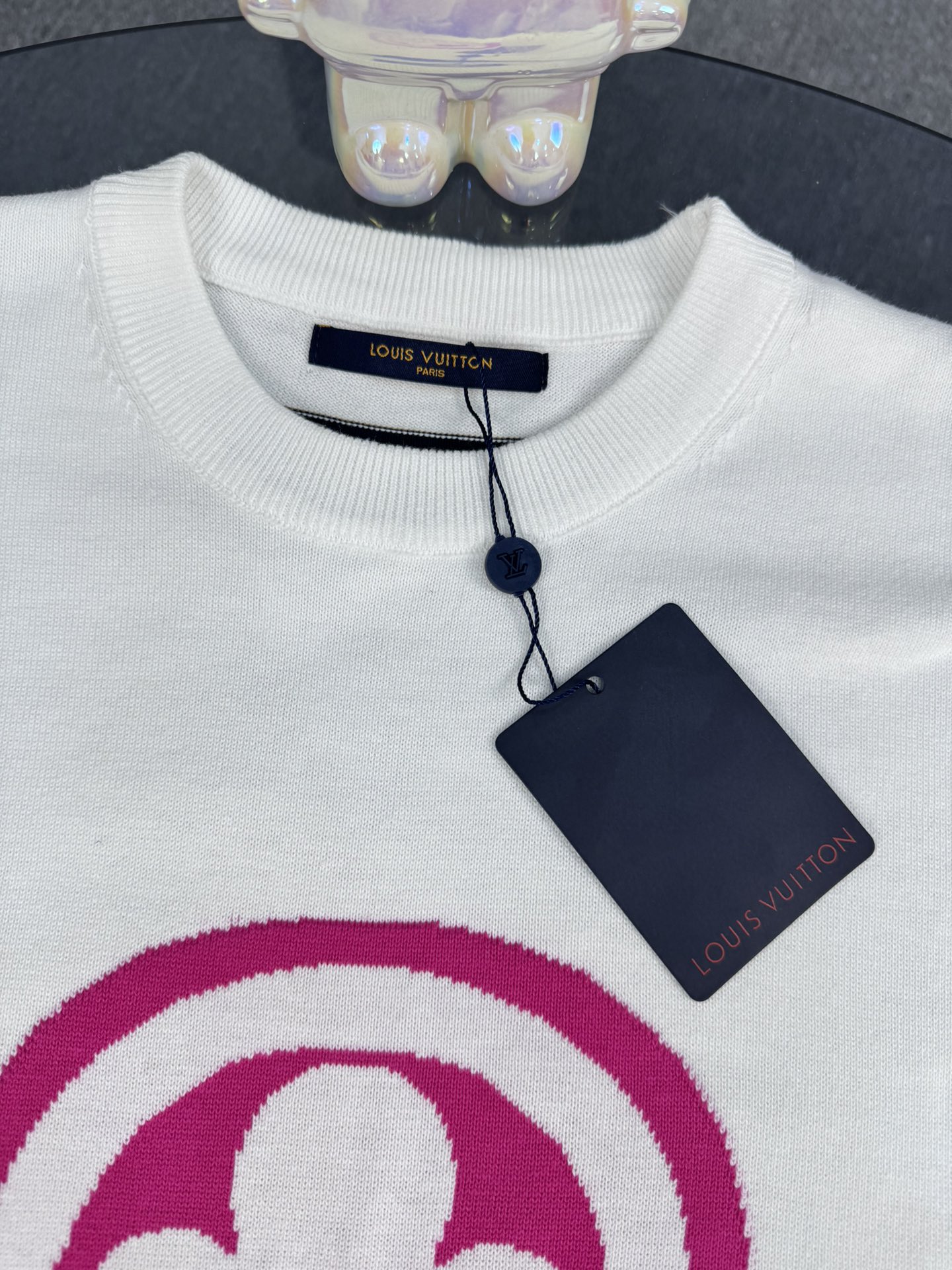Louis Vuitton Camiseta de Algodón con Estampado de Trébol Rosado 6 i1745871829 4236 6