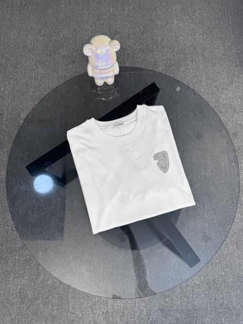 Burberry Camiseta Clásica con Logo Bordado para Hombre y Mujer 16 Burberry Camiseta Clásica con Logo Bordado para Hombre y Mujer