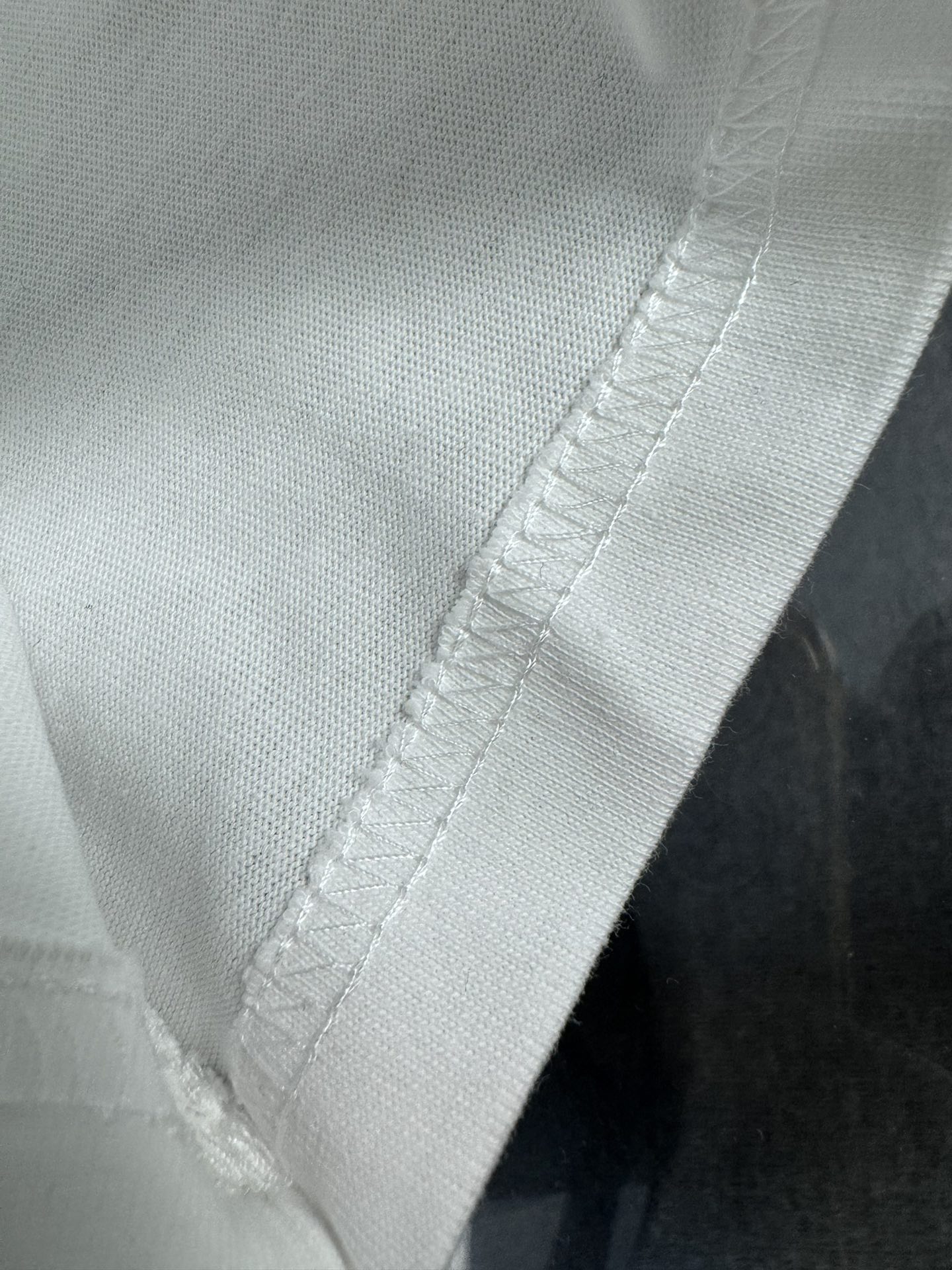 Burberry Camiseta Clásica con Logo Bordado para Hombre y Mujer 8 i1745872098 2669 3