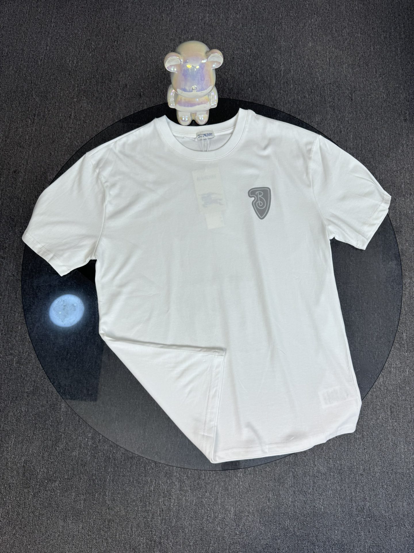 Burberry Camiseta Clásica con Logo Bordado para Hombre y Mujer 4 i1745872098 7164 0