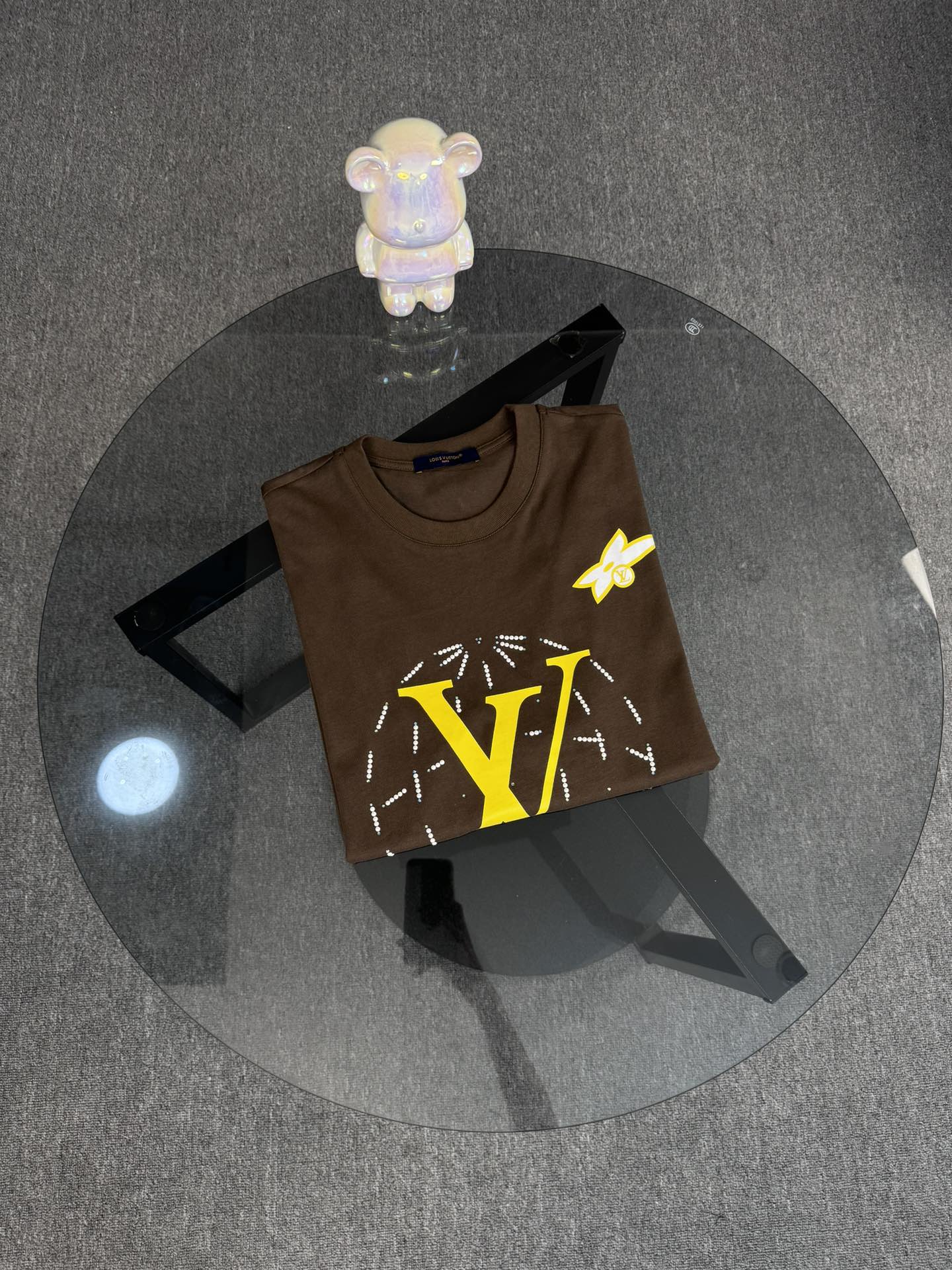 Louis Vuitton Camiseta de Manga Corta con Estampado de Diamante para Hombre 8 i1745872153 629 7